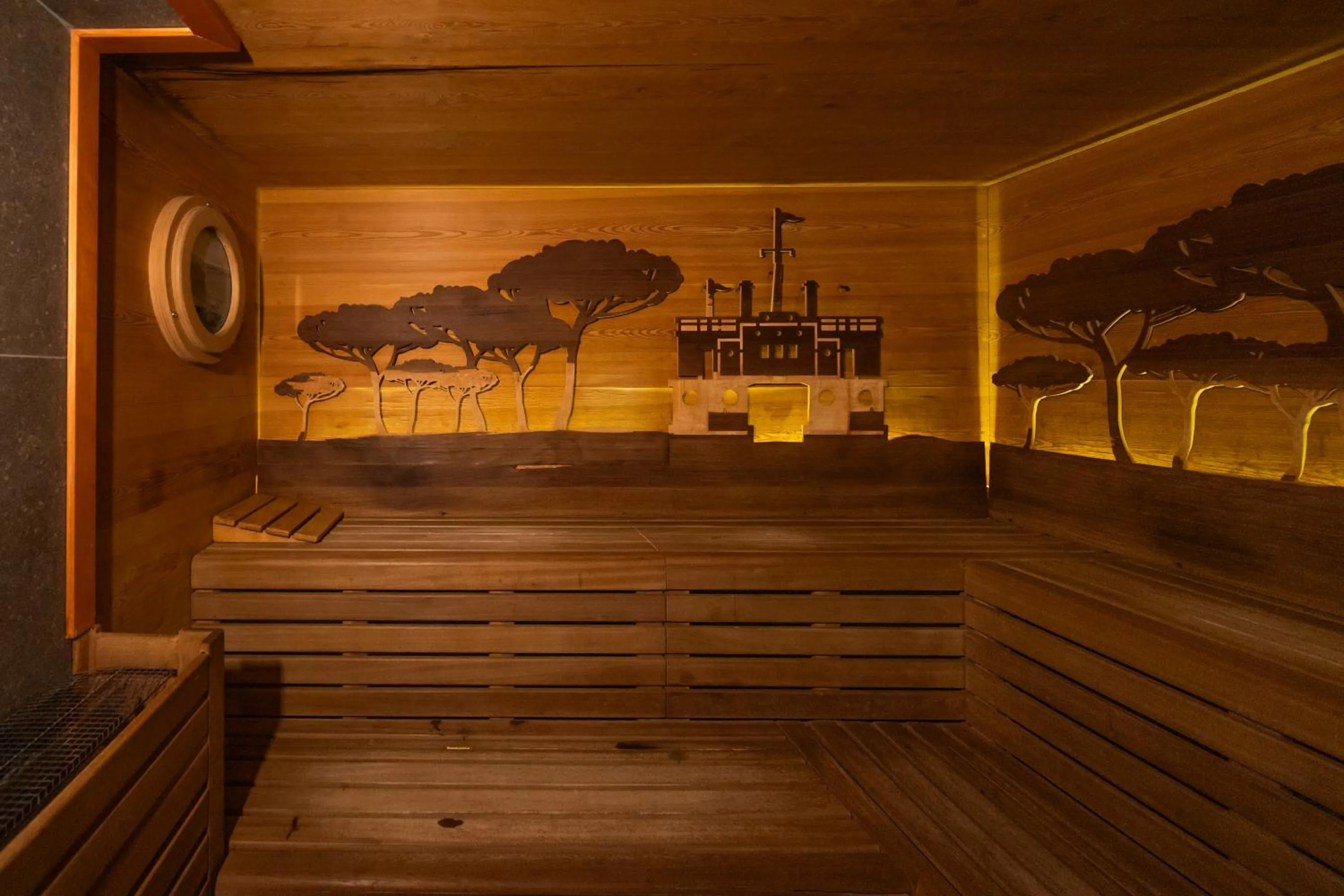 Sauna in QC Grand Hotel Roma