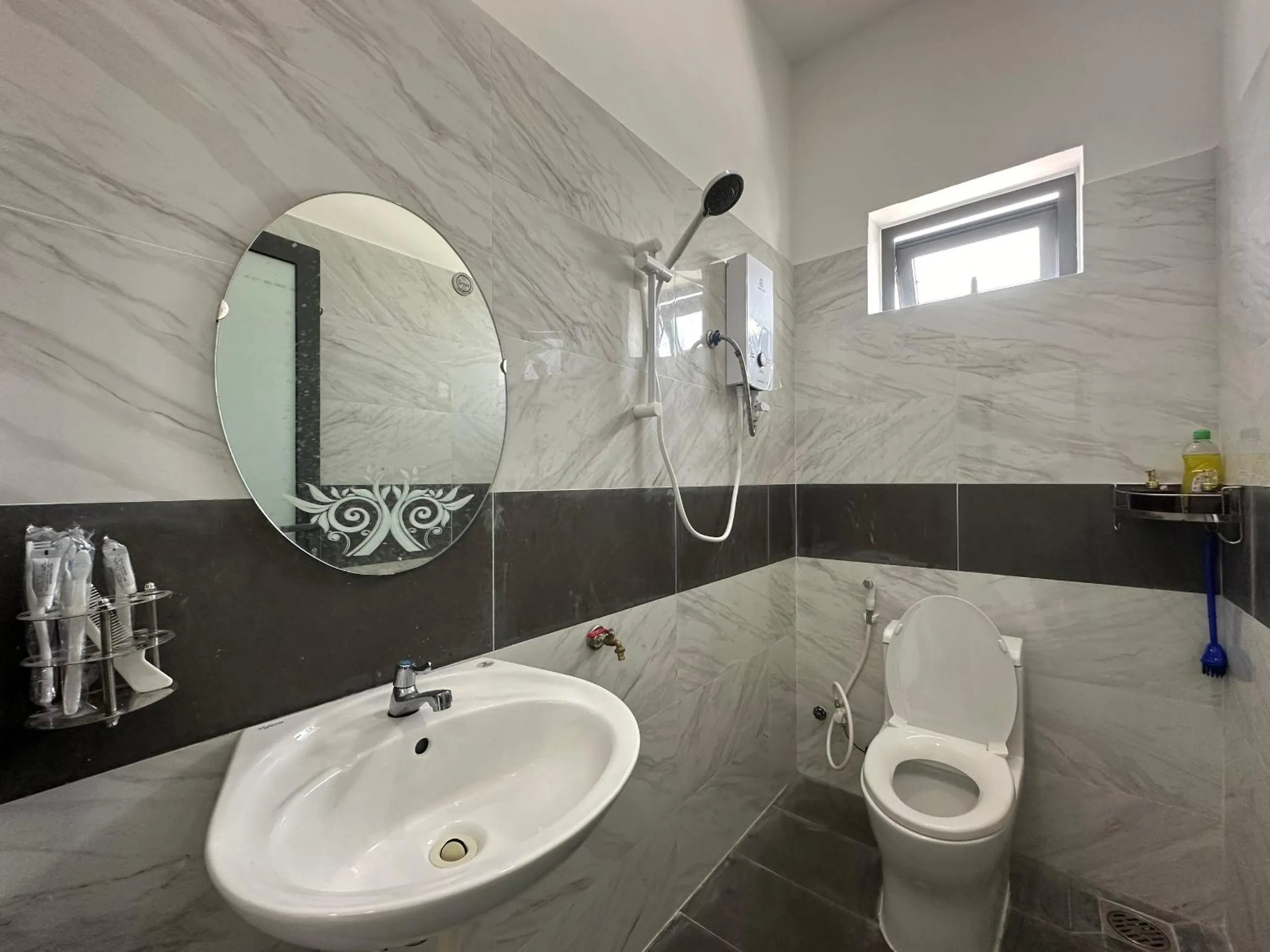 Bathroom in Phat Tai Hotel 2