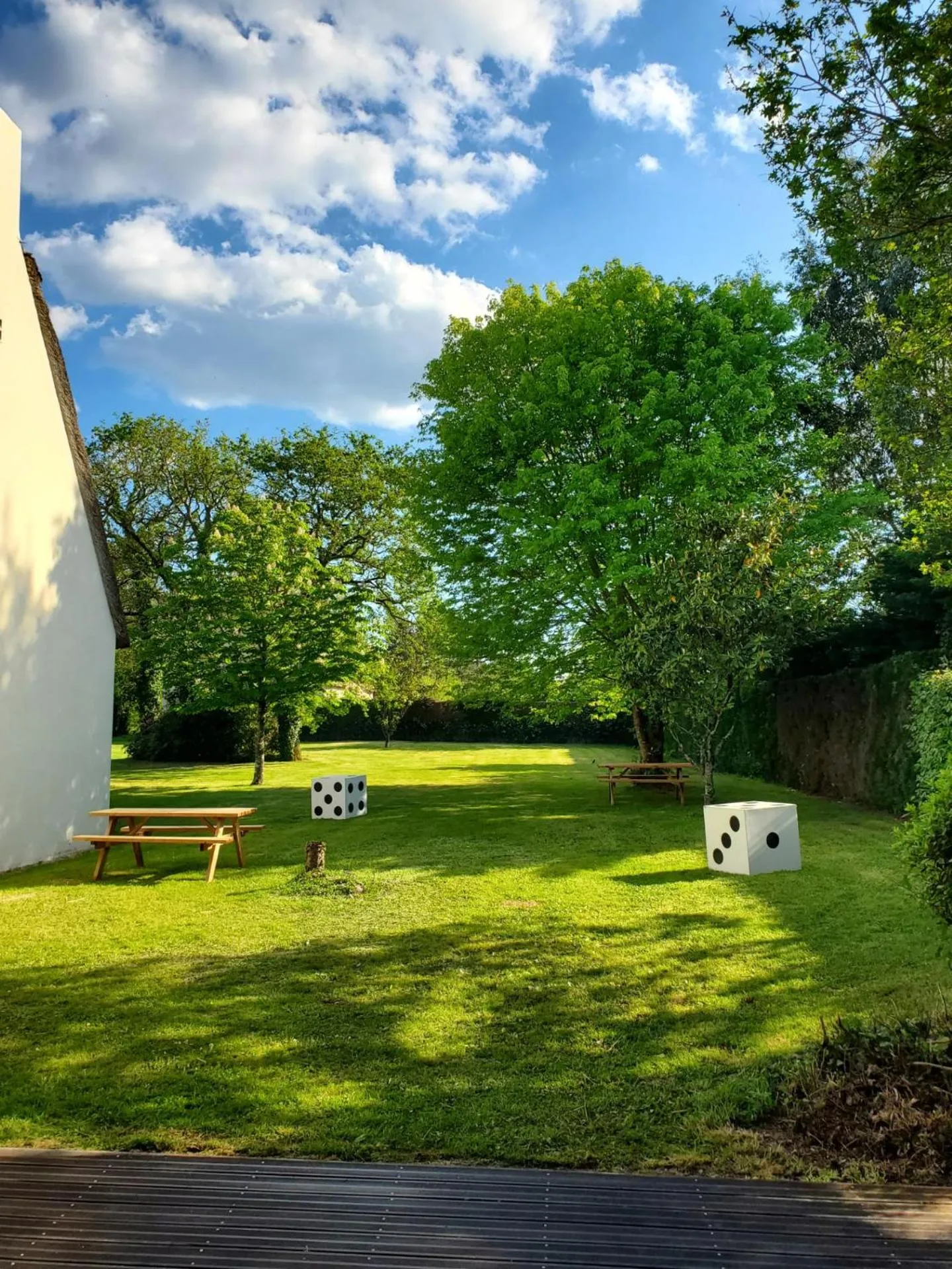 Property building in Hôtel de la Brière et Restaurant Les Krapados