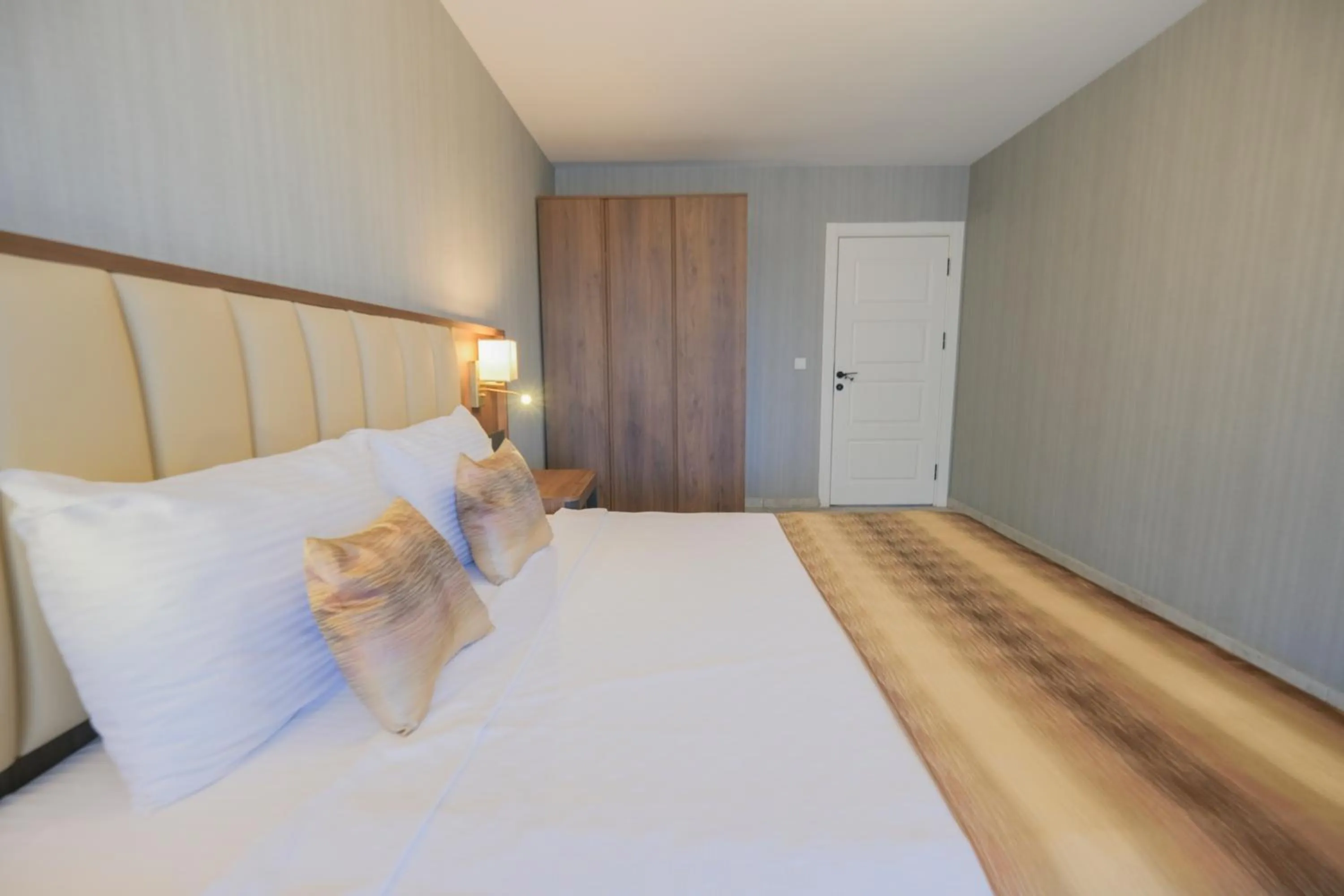 Bed in Days Inn by Wyndham Alanya