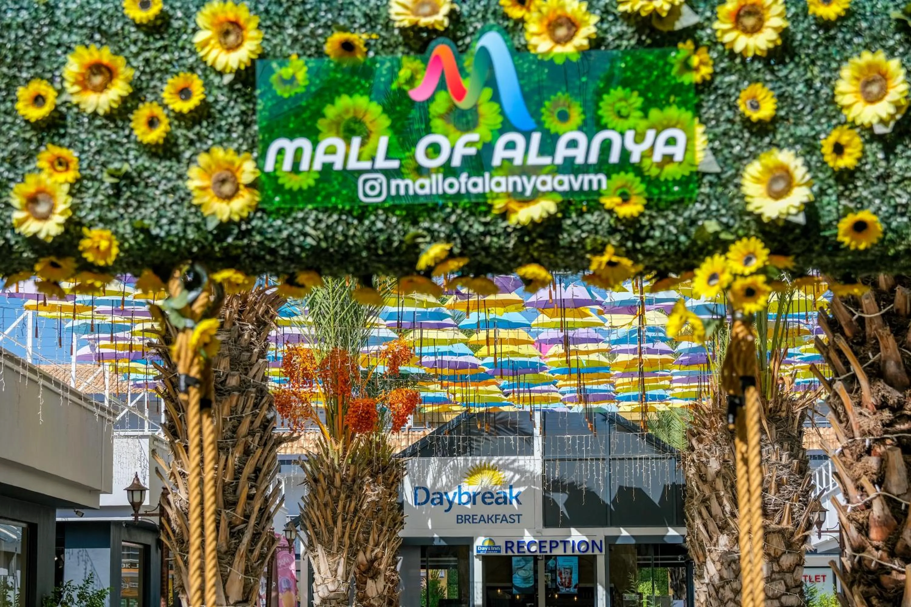 Day in Days Inn by Wyndham Alanya