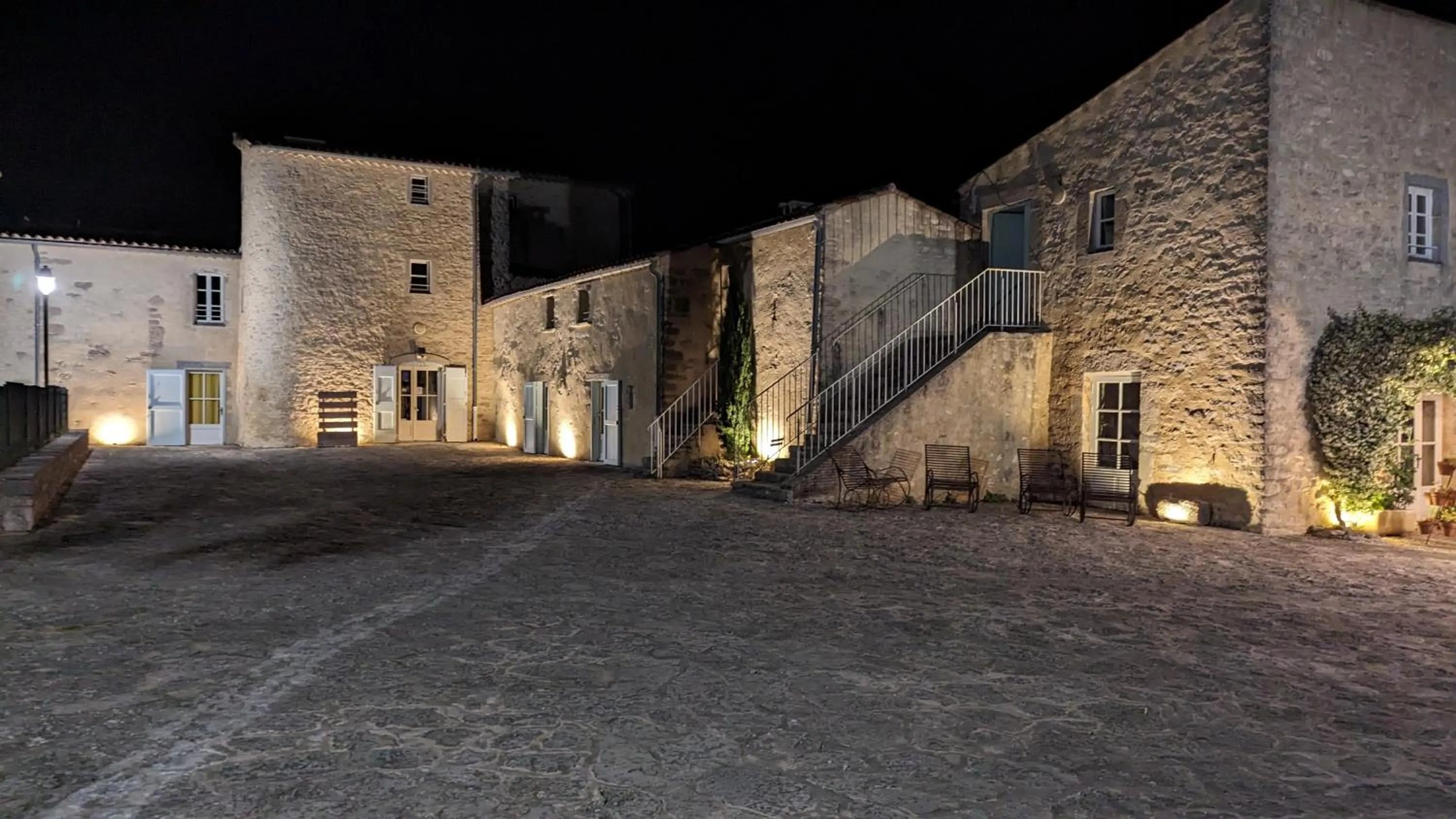 Property building in Mas De Baumes