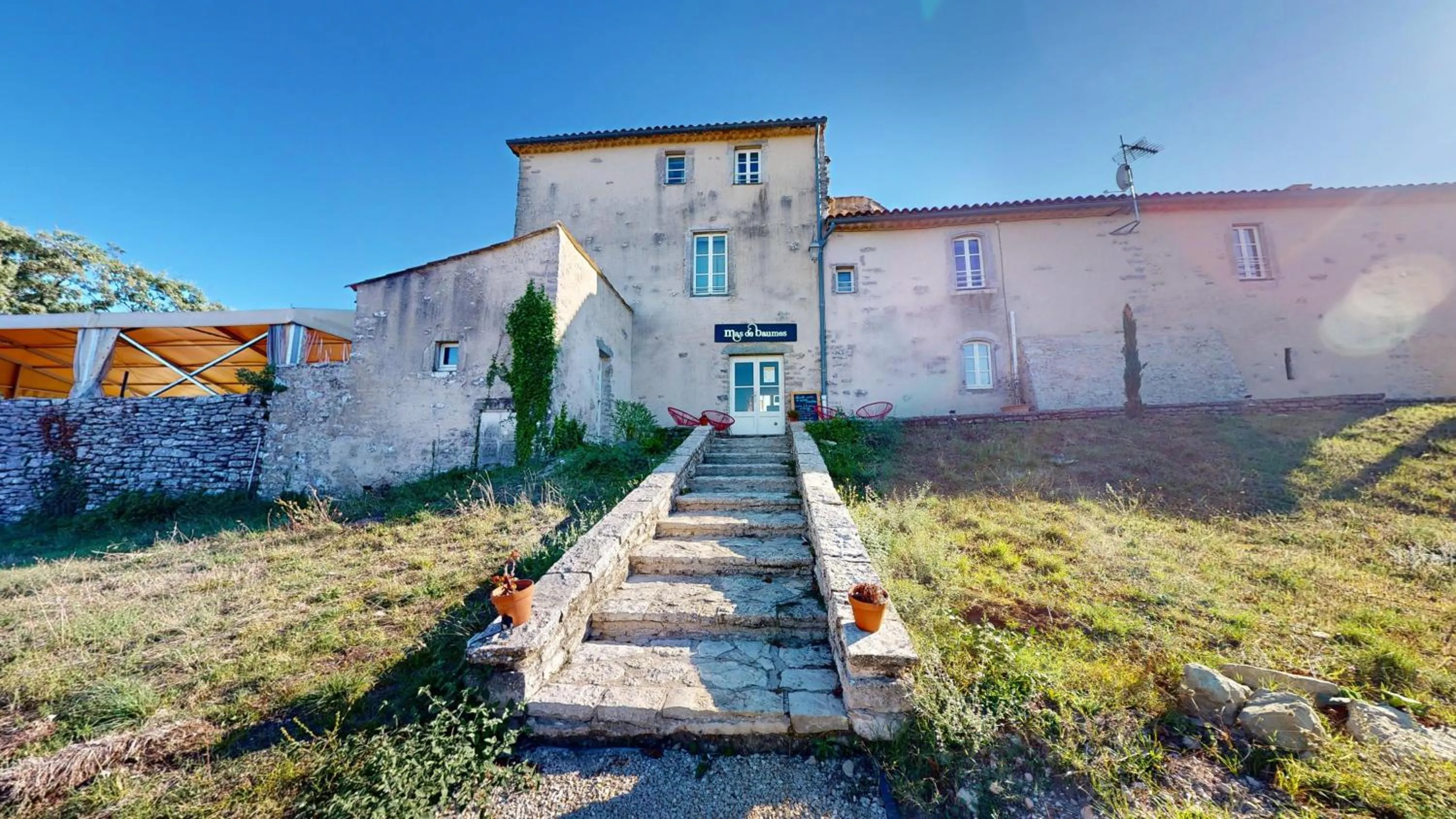 Property building in Mas De Baumes