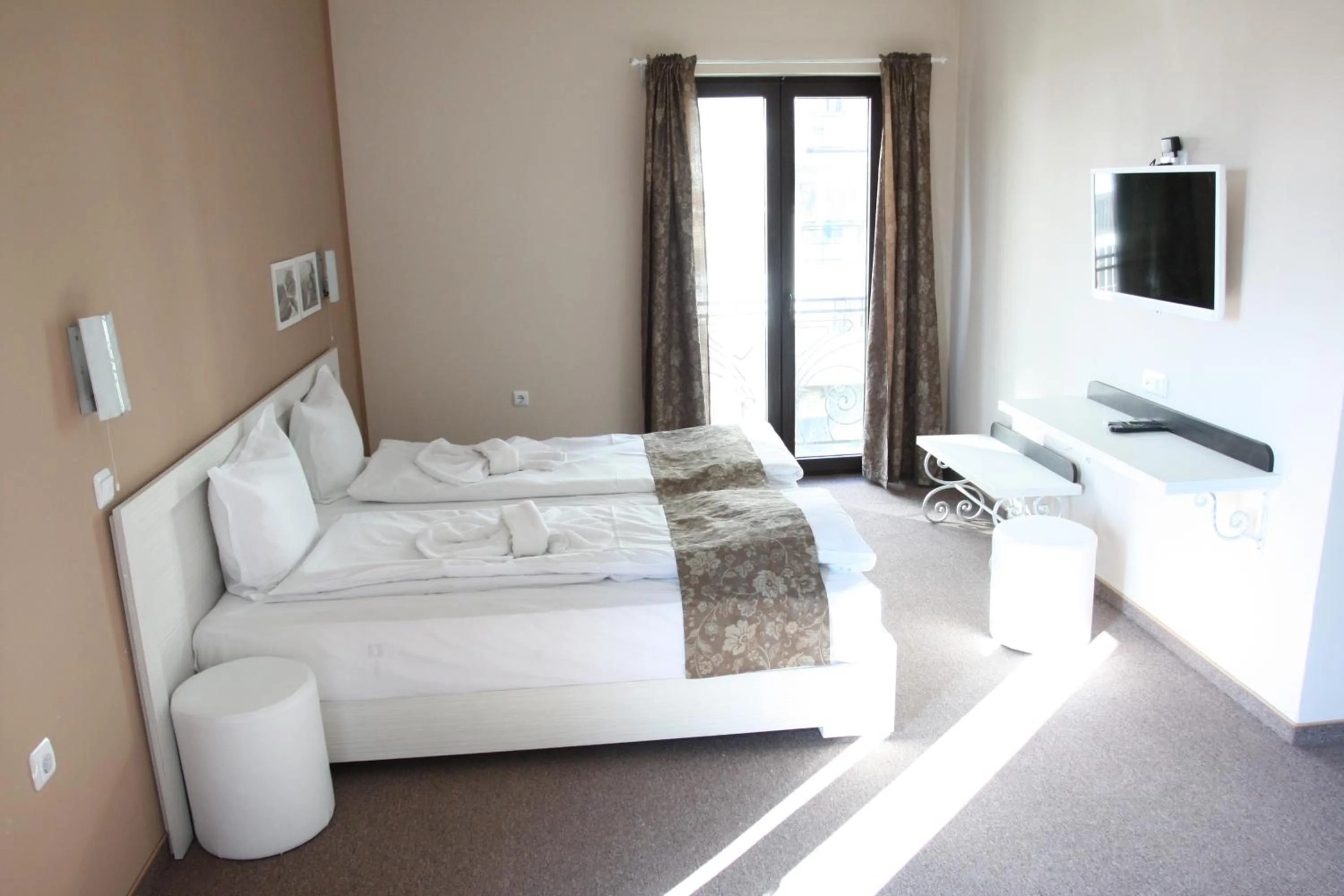 Bedroom, Bed in Milano Hotel