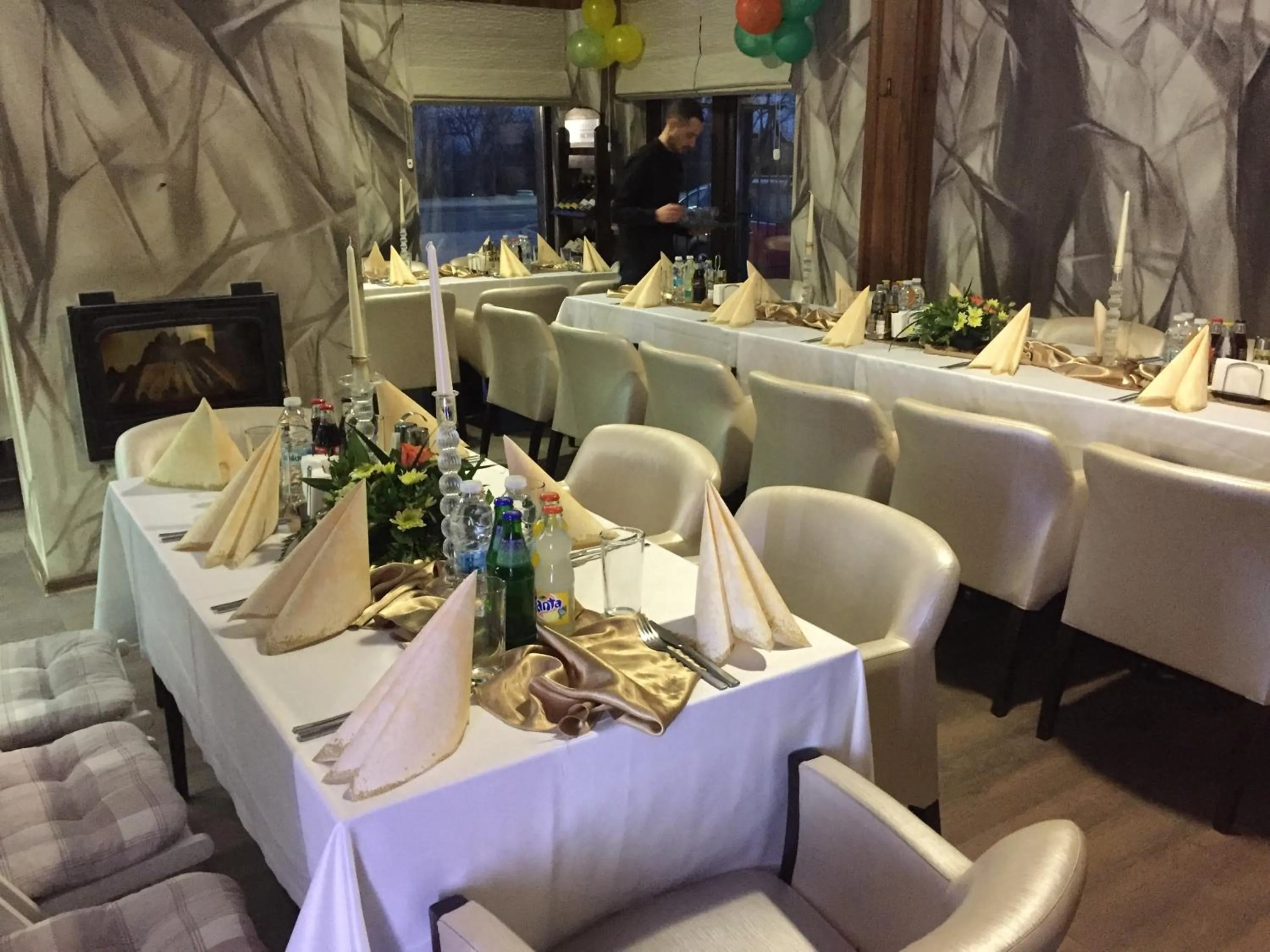 Restaurant/places to eat in Milano Hotel