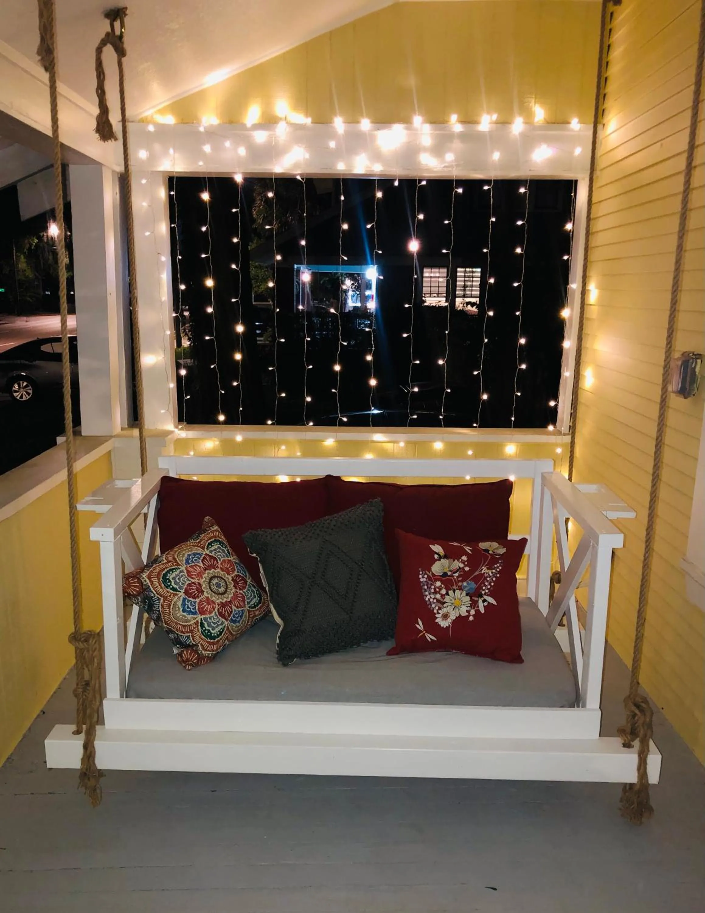 Bed in Tampa Heights Bungalow
