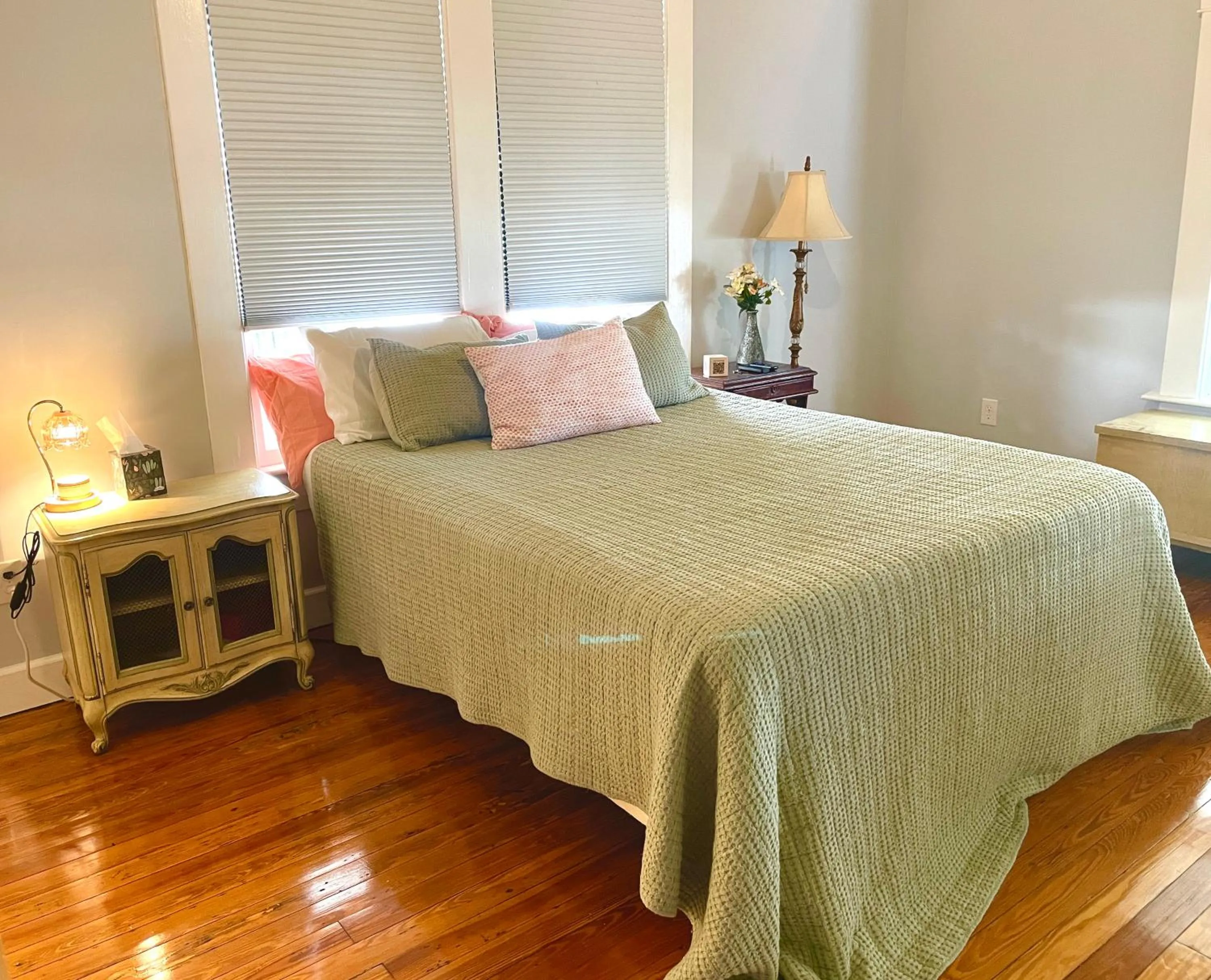 Bed in Tampa Heights Bungalow