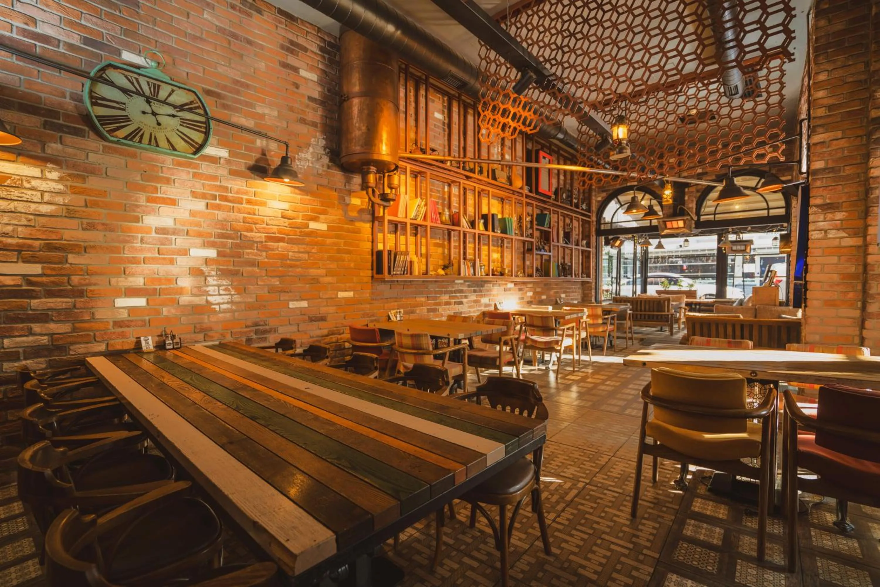 Restaurant/places to eat in Raymar Hotels Ankara