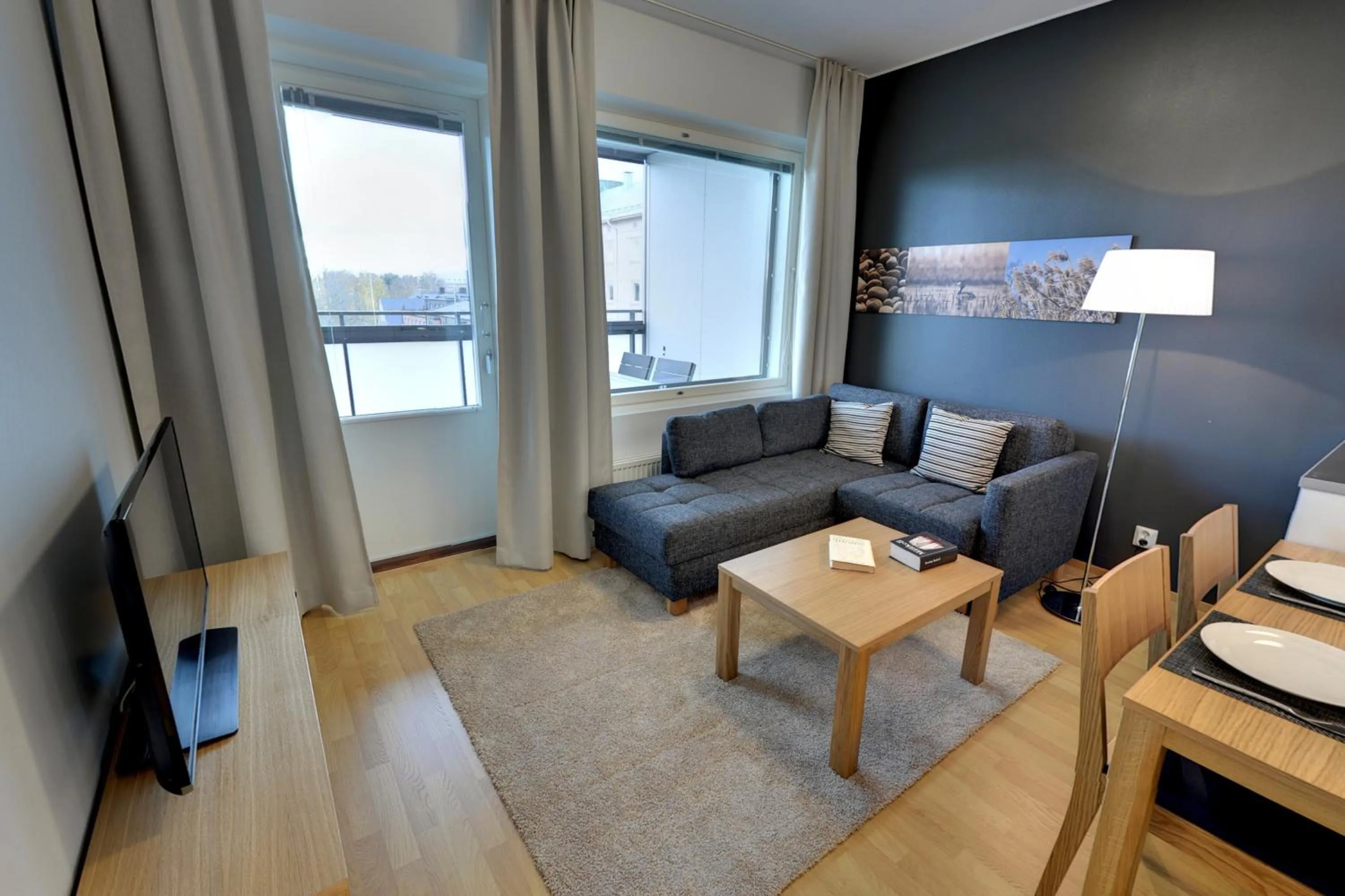 TV and multimedia in Forenom Serviced Apartments Tampere Pyynikki