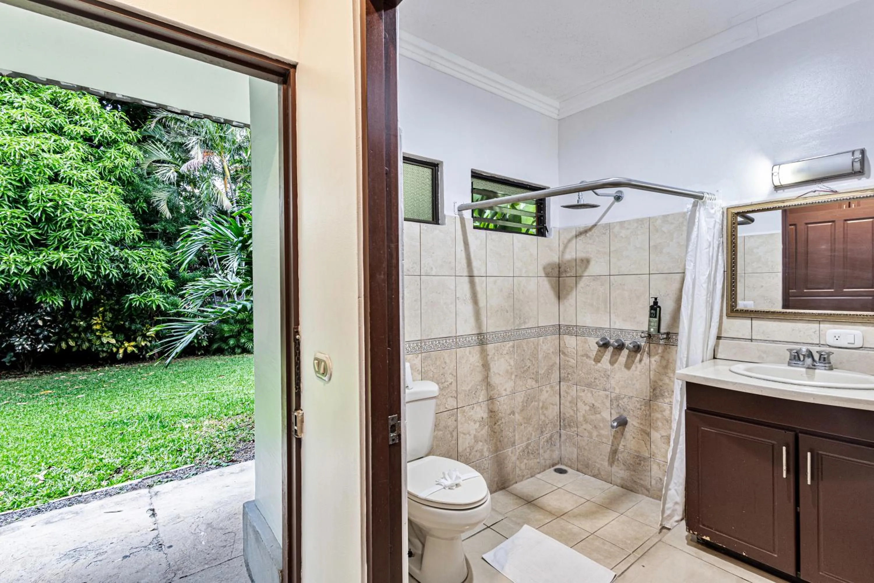 Bathroom in Hotel Caña Brava Inn