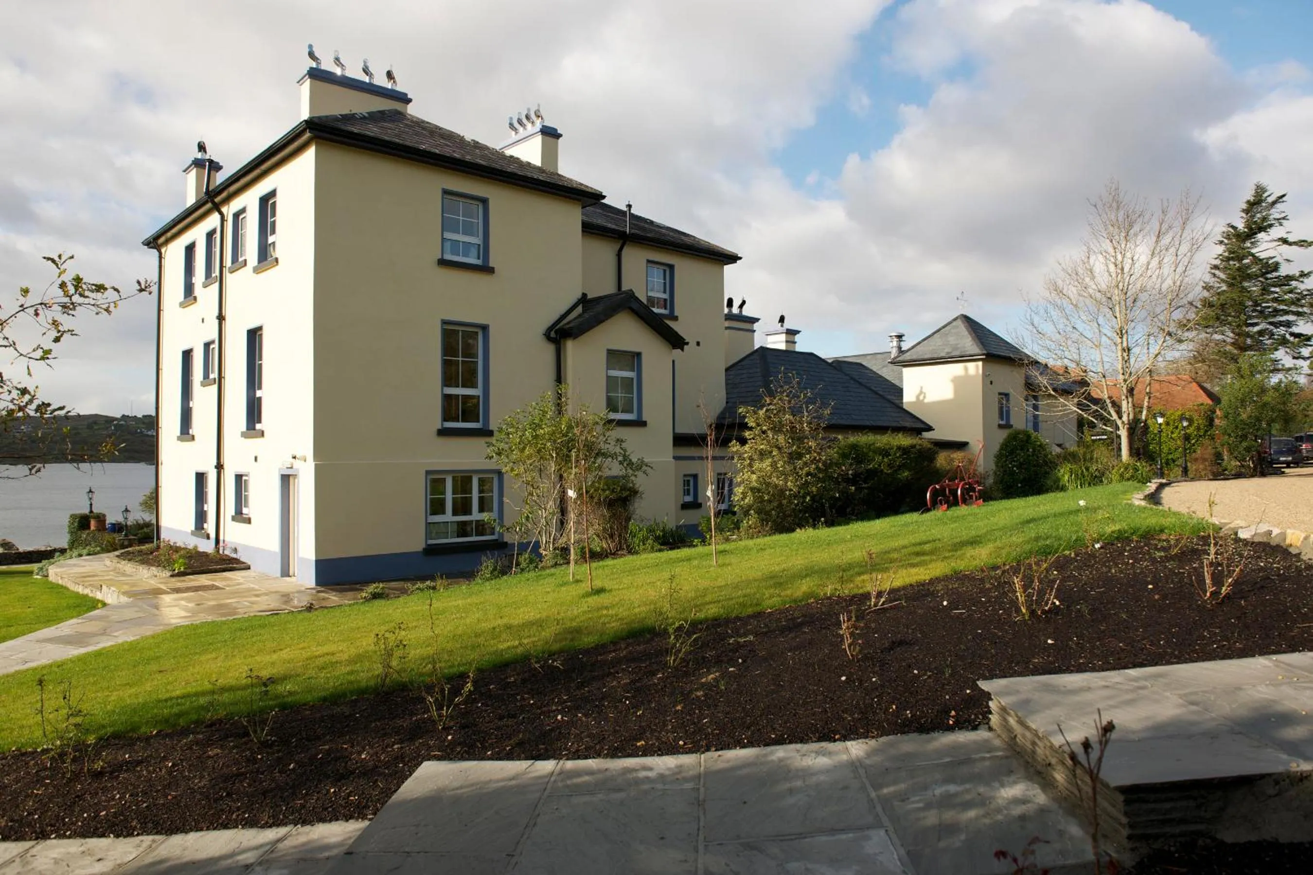 Property building in Screebe House
