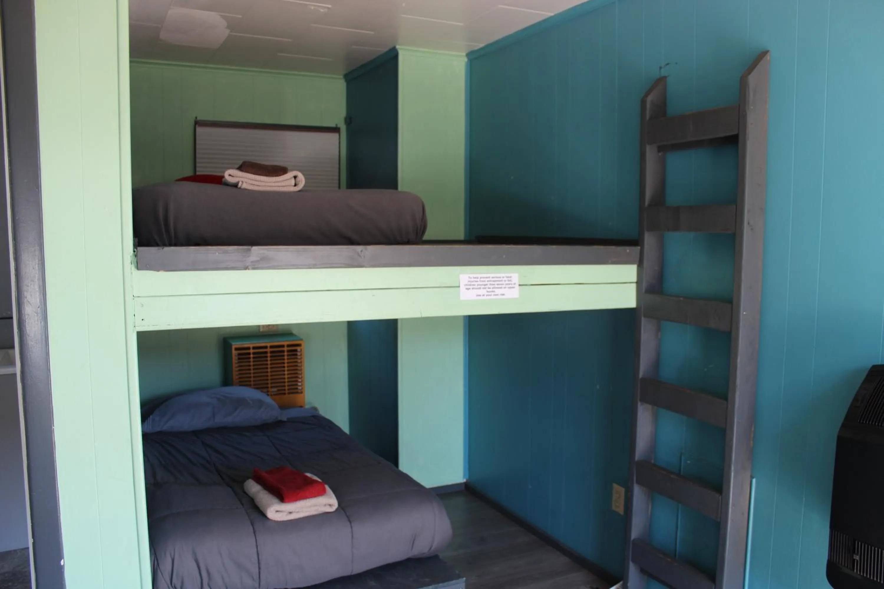 Bedroom, Bed in Seaside International Hostel