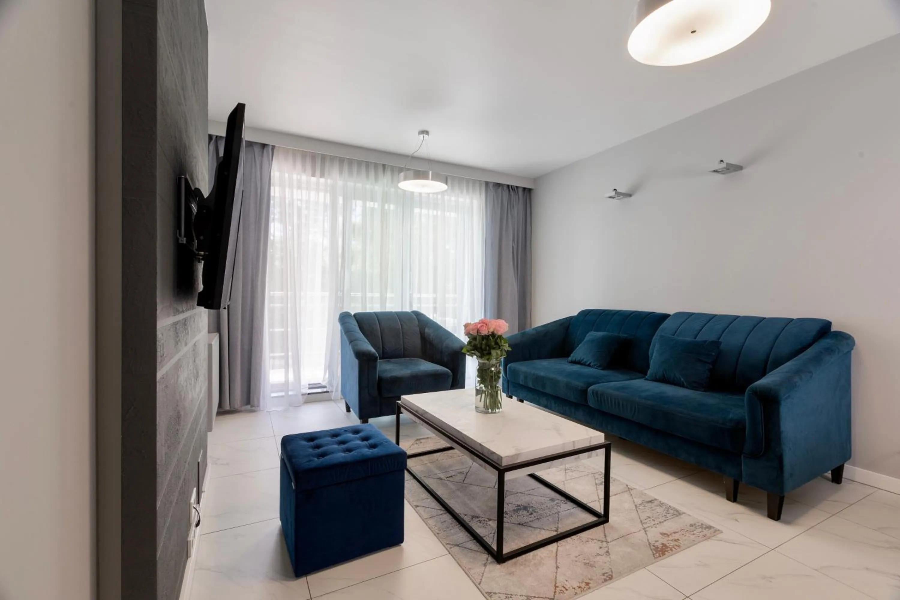 Apartament 208