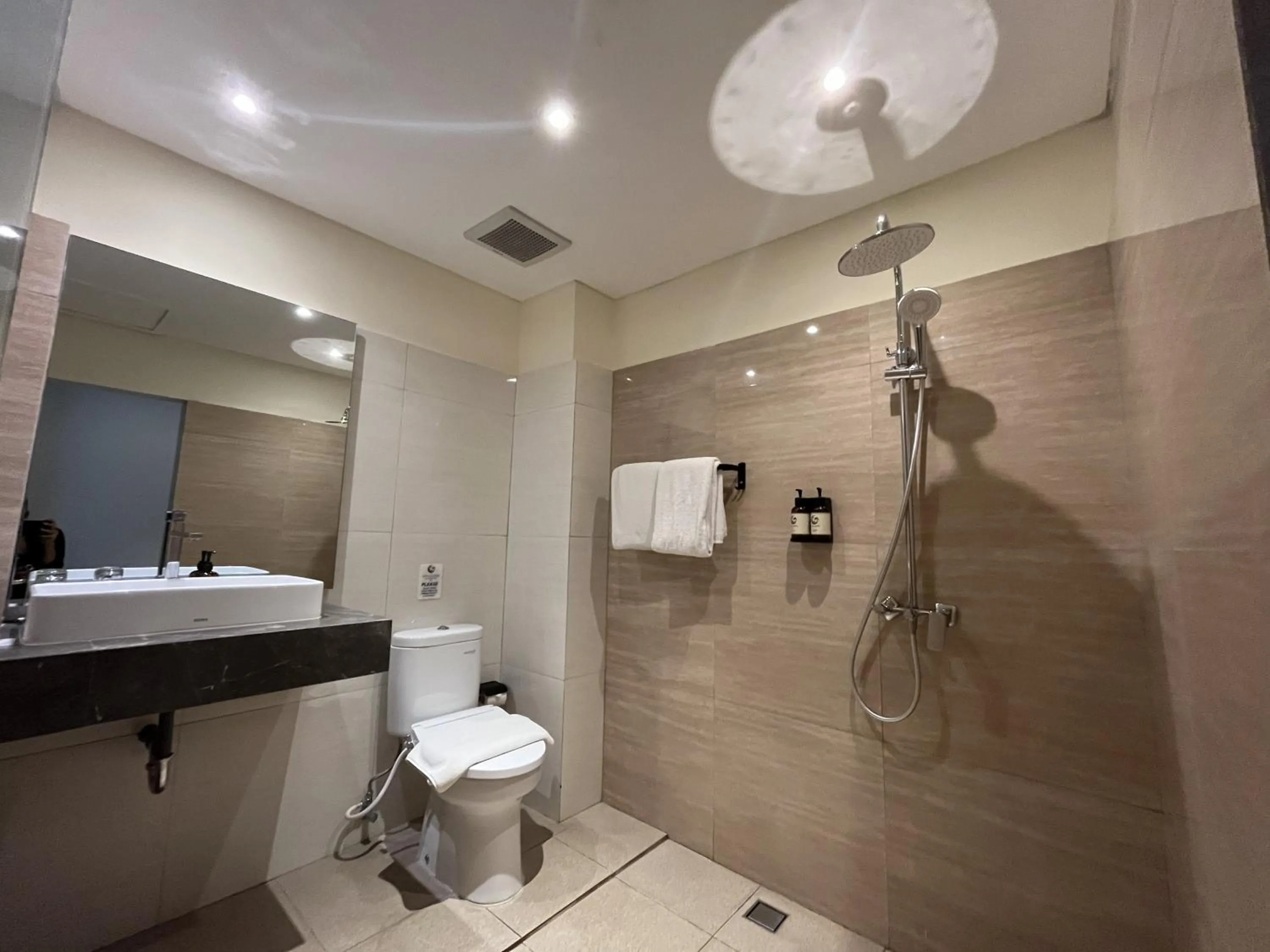 Shower in Lovina Haven Boutique Resort