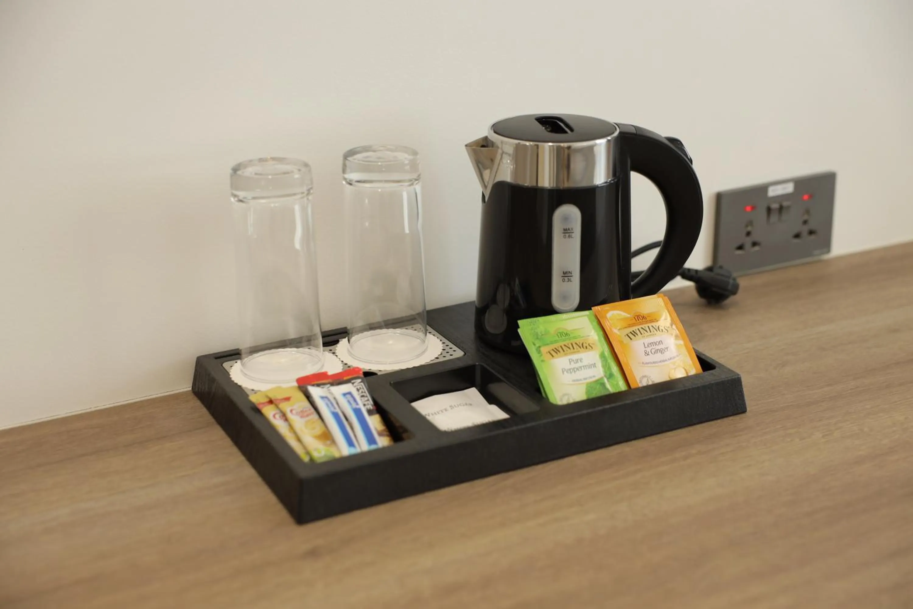 Coffee/tea facilities in Chaiya Palace Hotel