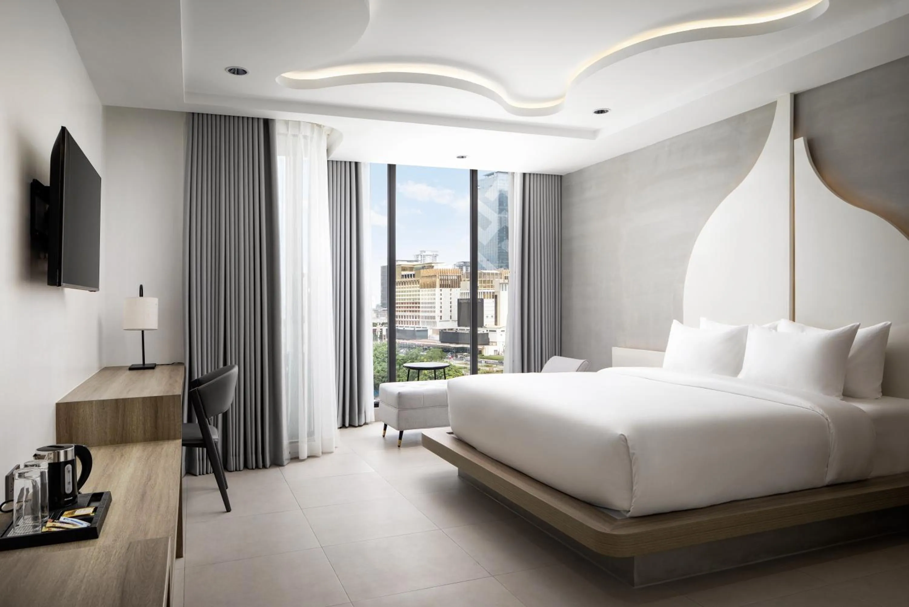 Bed in Chaiya Palace Hotel