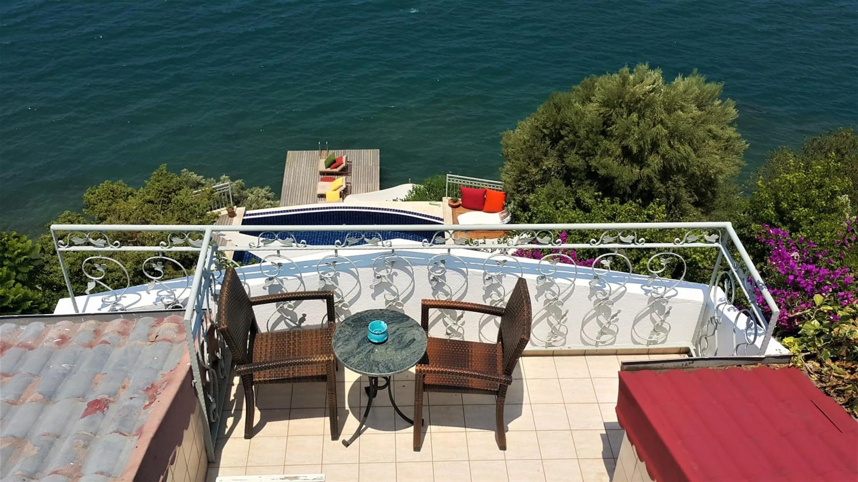 Balcony/Terrace in Ece Hotel Sovalye Island