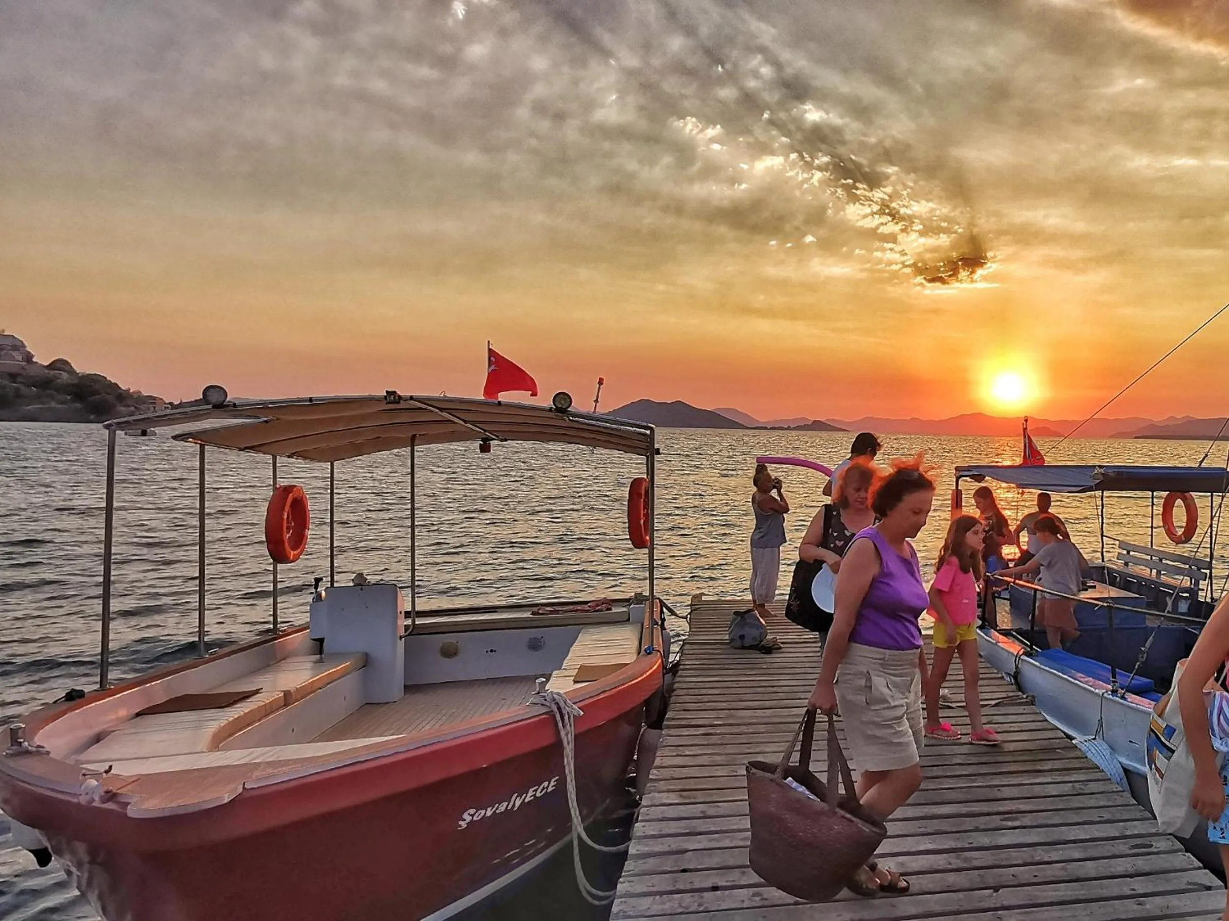 Sunset in Ece Hotel Sovalye Island