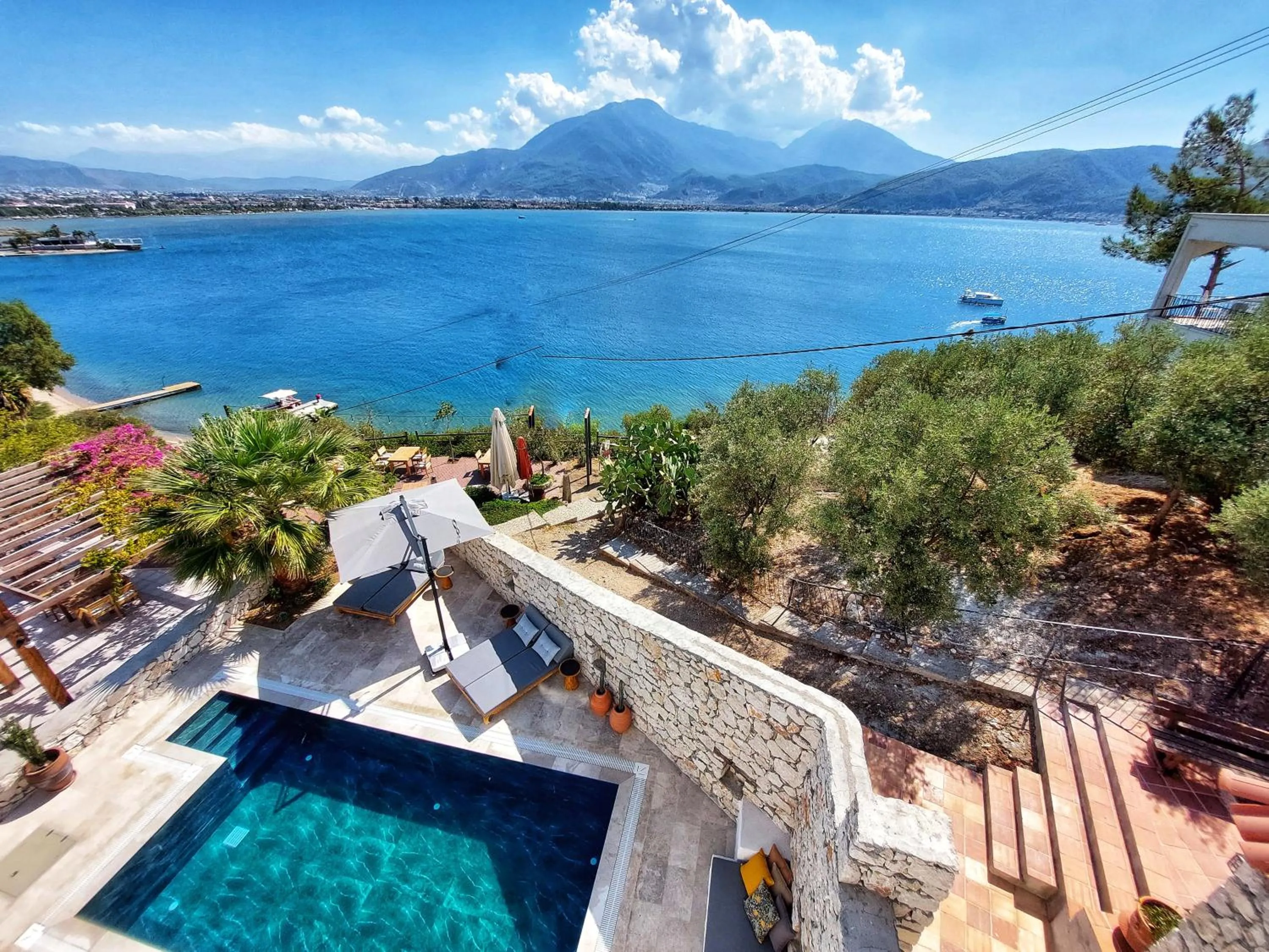 Pool view in Ece Hotel Sovalye Island