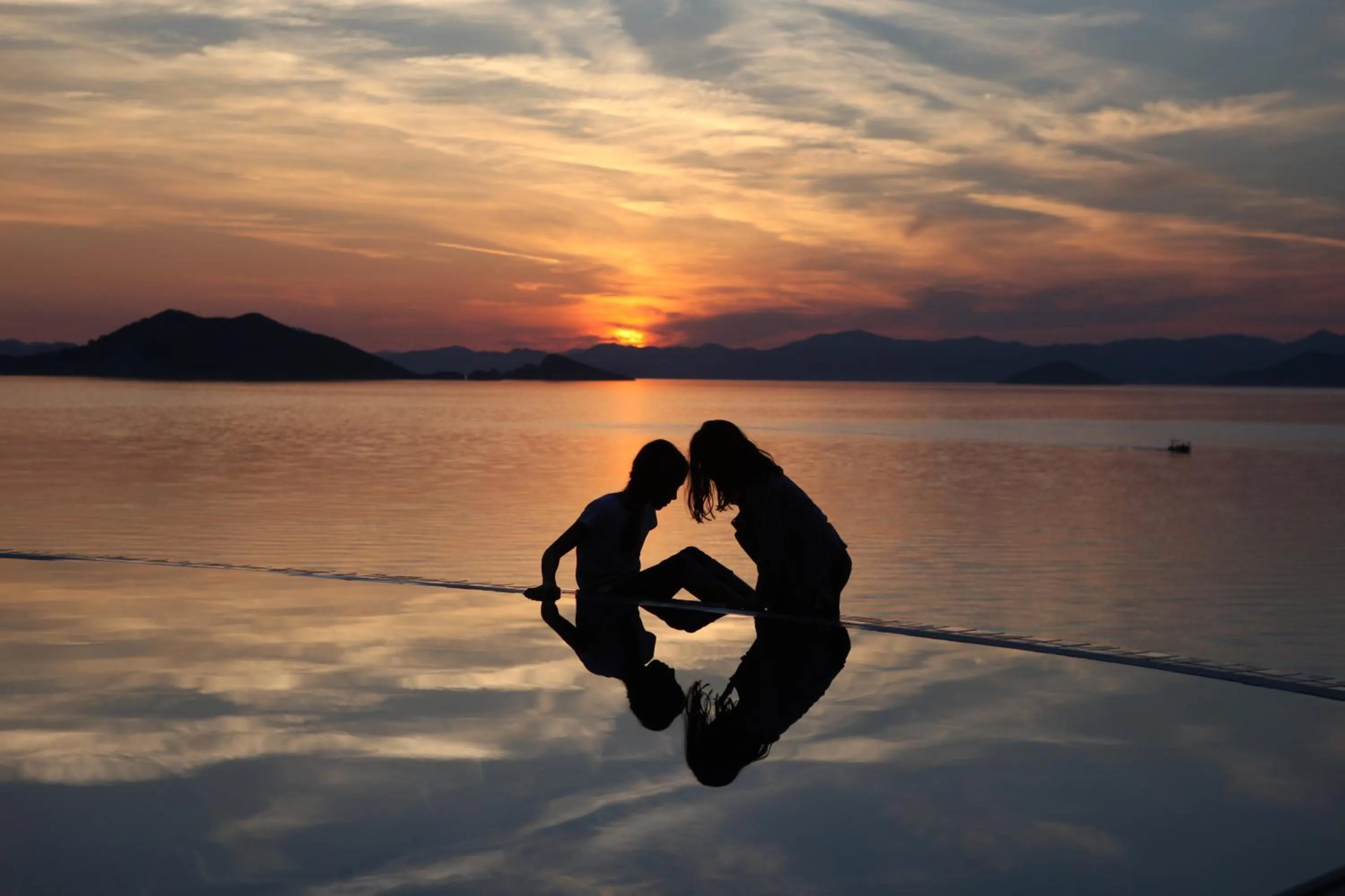 Swimming pool in Ece Hotel Sovalye Island