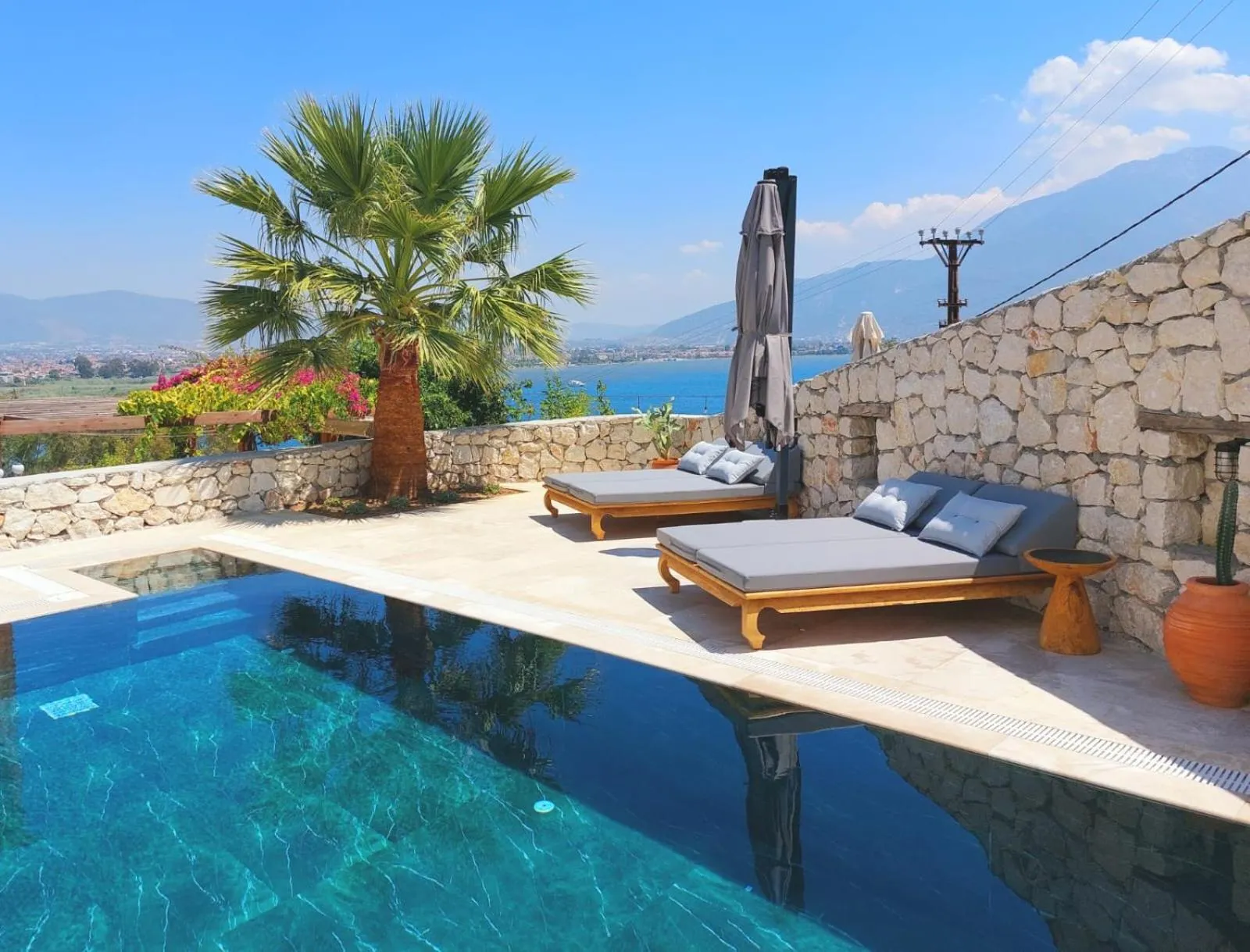 Pool view in Ece Hotel Sovalye Island