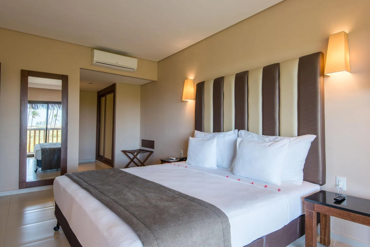 Bed in Vila Galé Resort Marés - All Inclusive