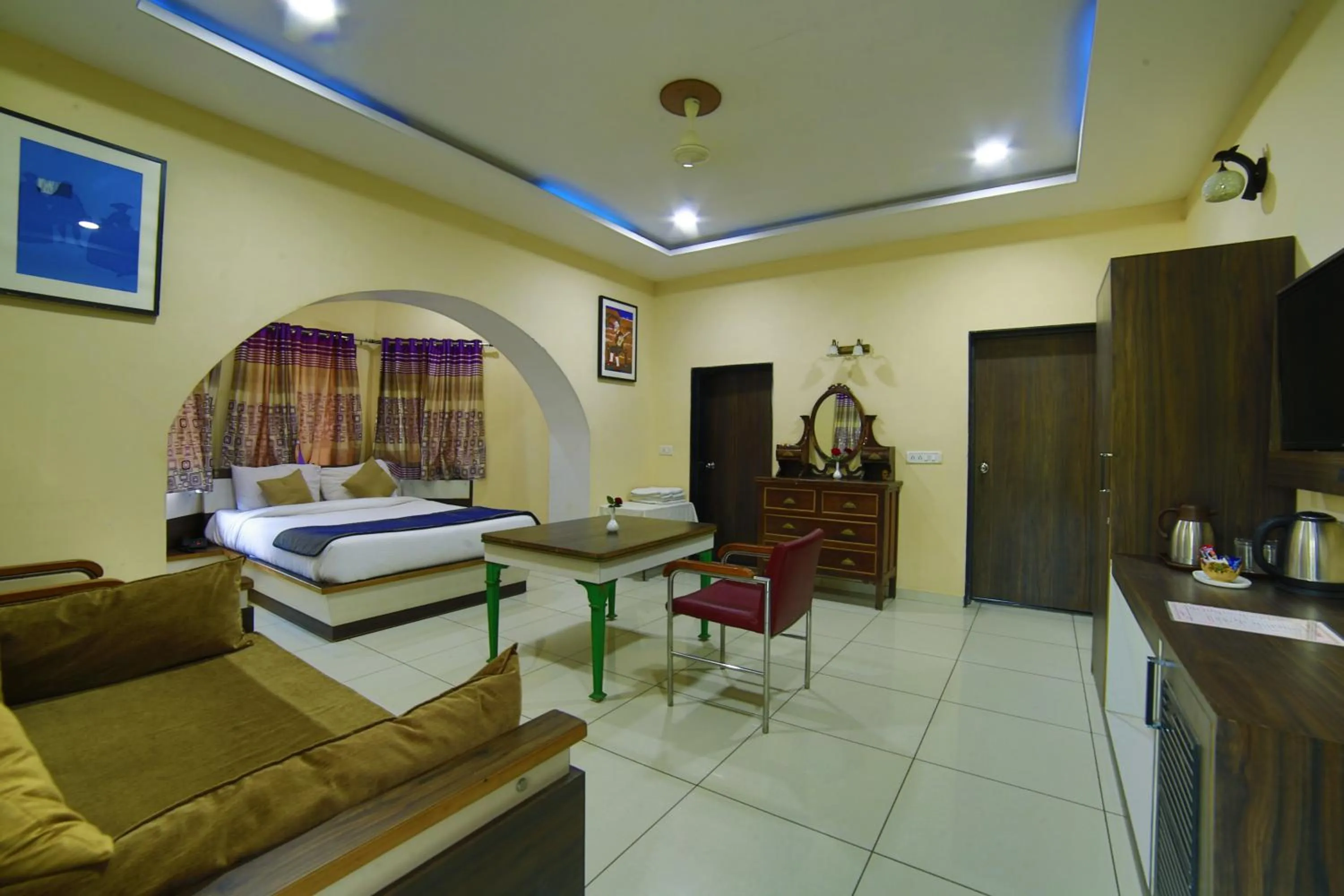 Bedroom, Seating Area in Briars Heritage