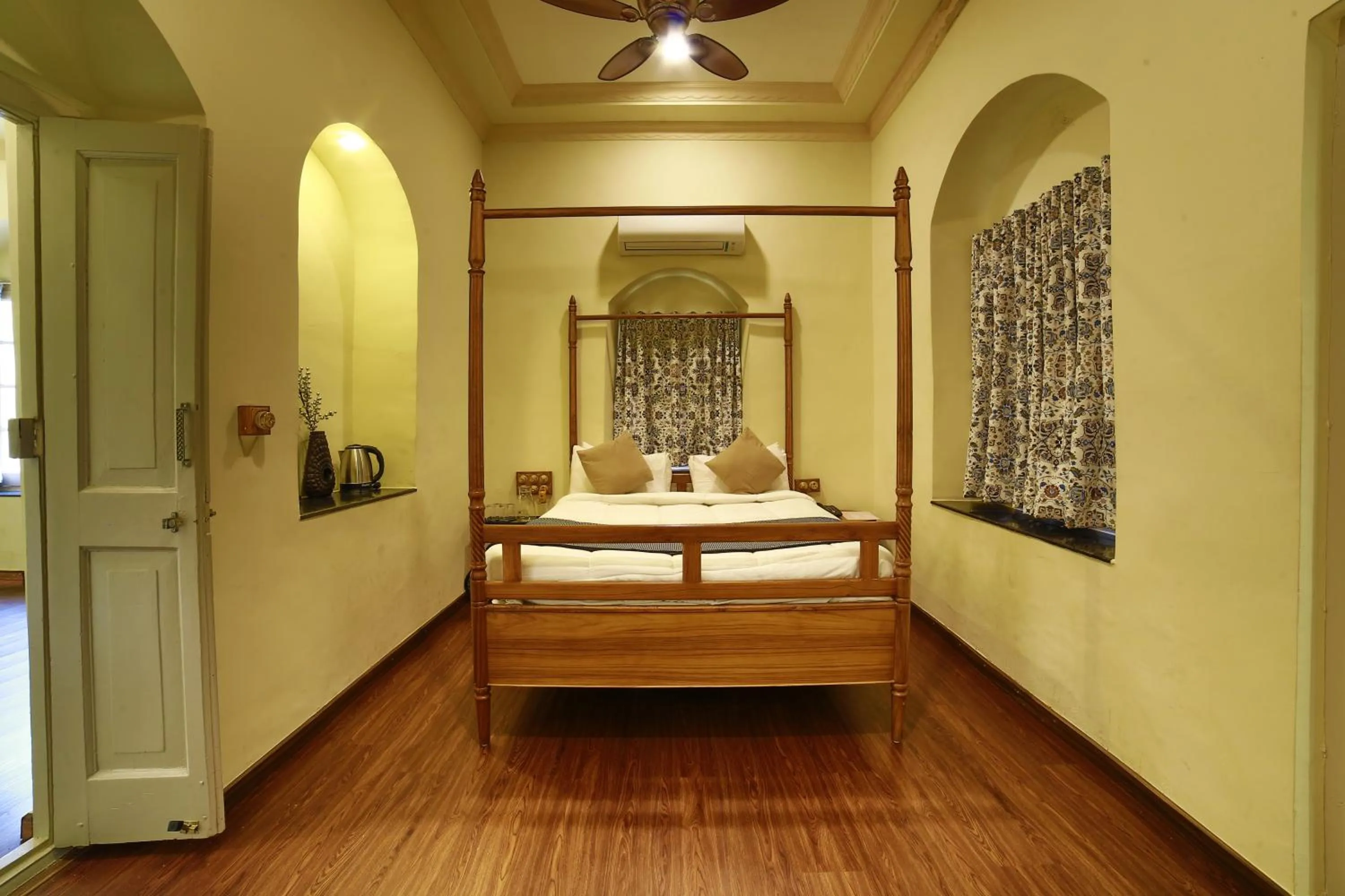 Bed in Briars Heritage