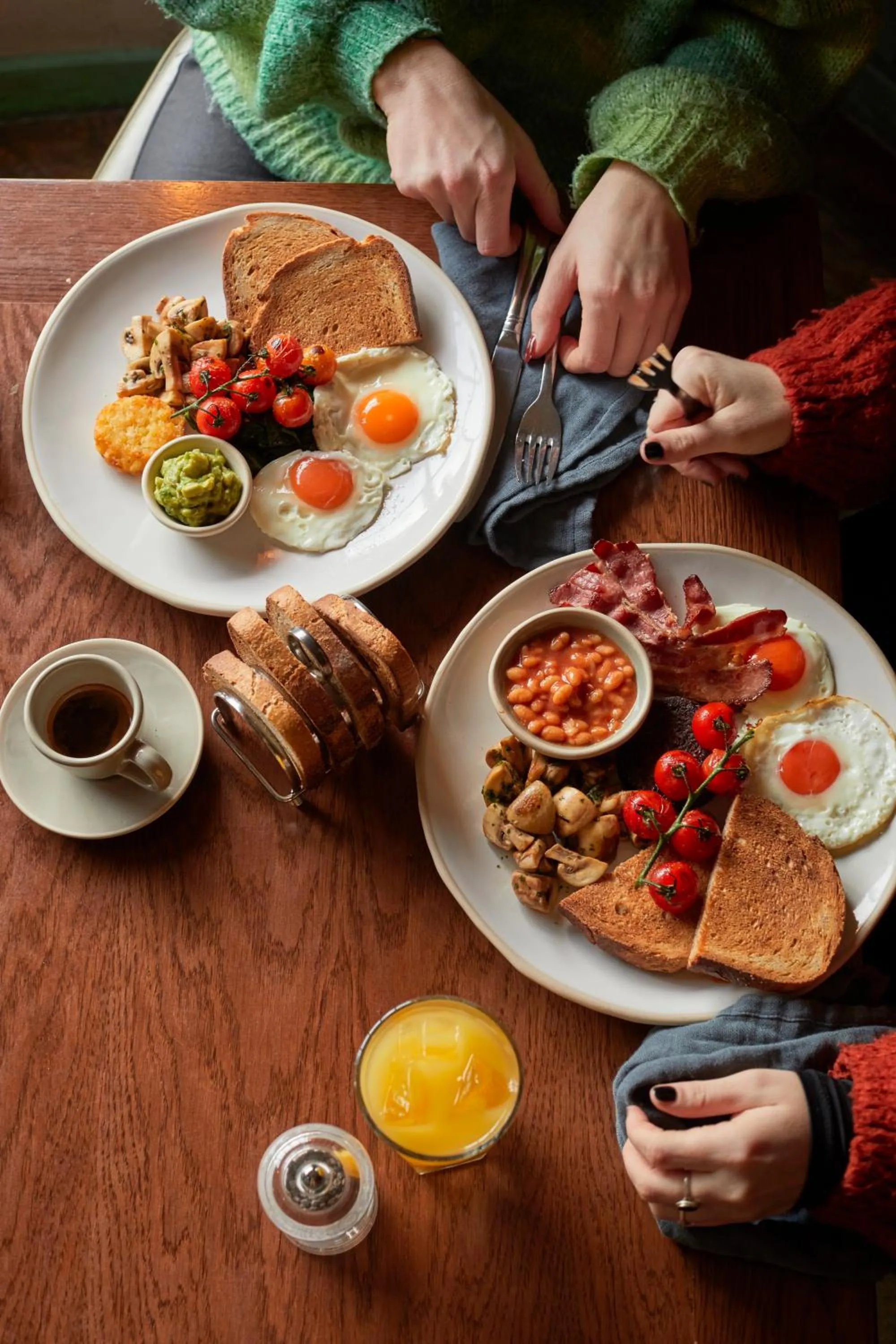 Breakfast in The White Horse - A Heartwood Inn