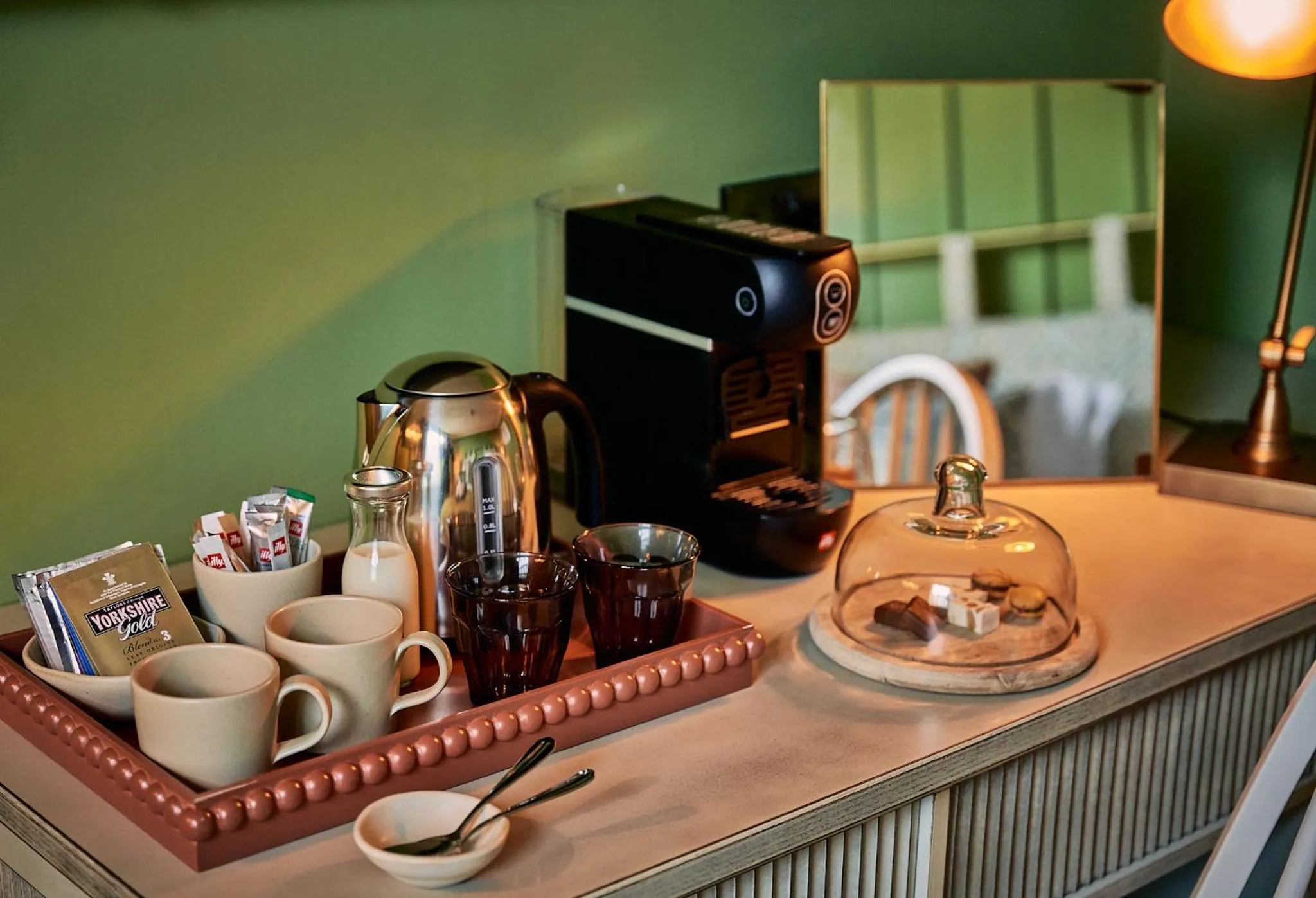 Coffee/tea facilities in The White Horse - A Heartwood Inn