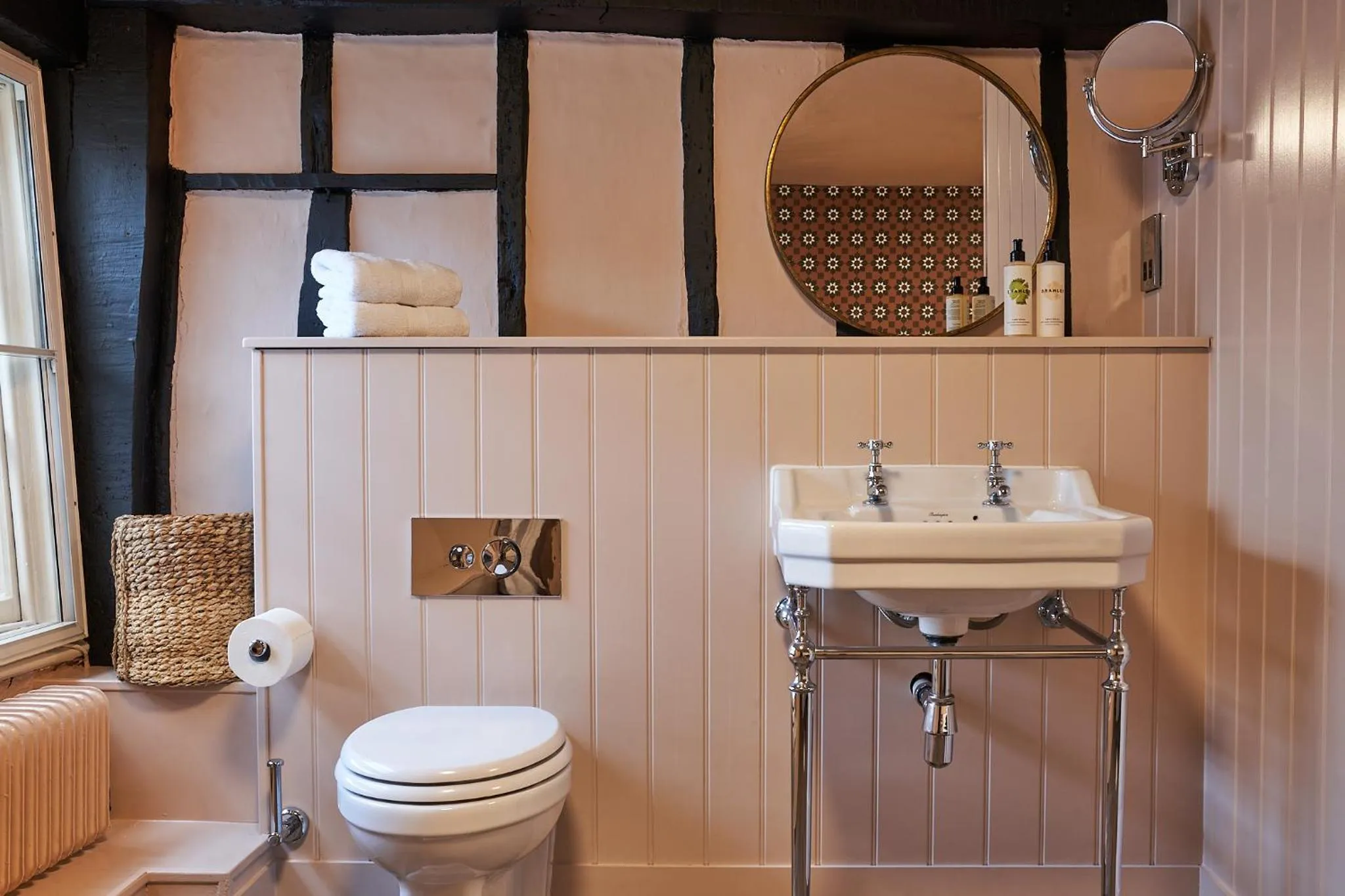 Bathroom in The White Horse - A Heartwood Inn