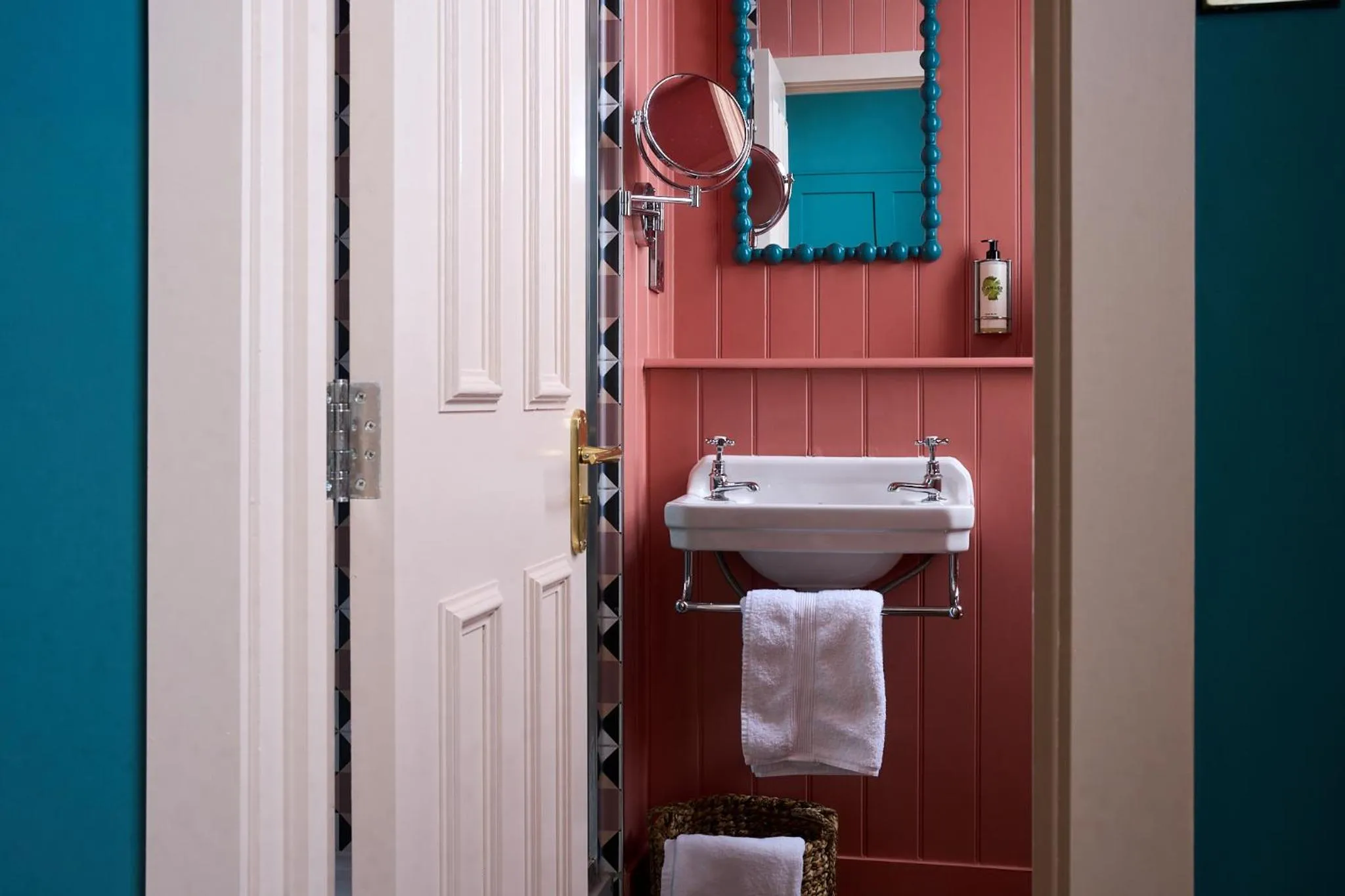 Bathroom in The White Horse - A Heartwood Inn