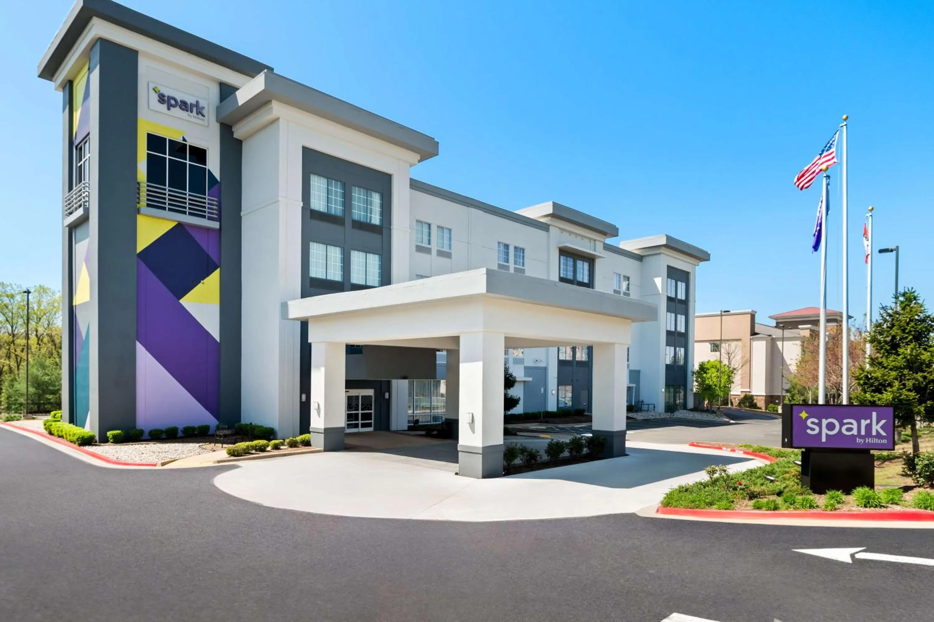 Property building in Spark by Hilton Little Rock West