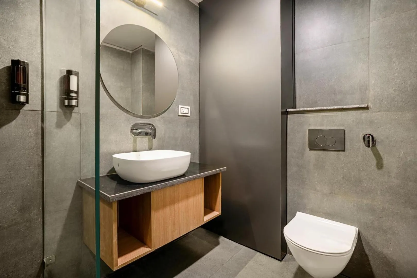 Bathroom in goSTOPS PLUS Rishikesh Tapovan