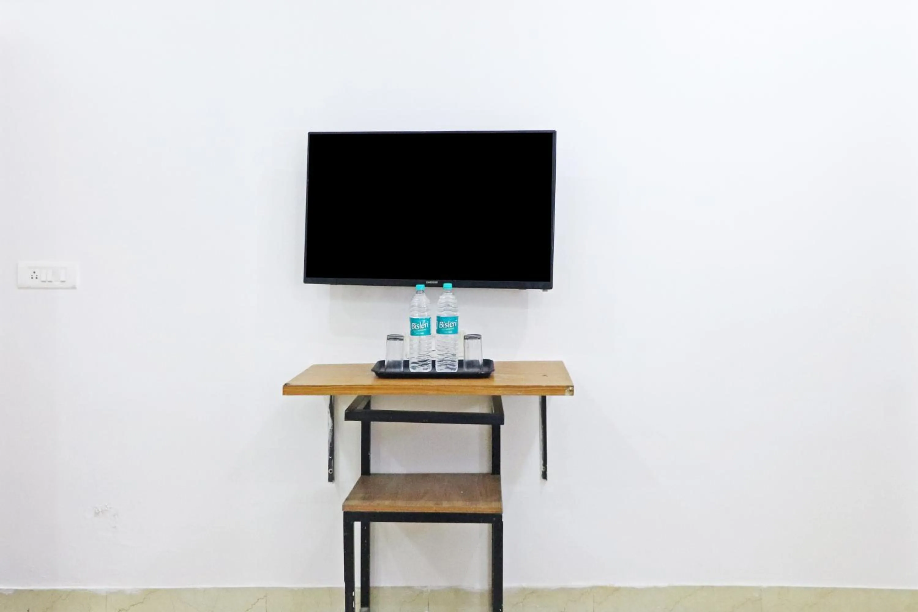 Mauryan Elite Hotel Chhatarpur Metro Station