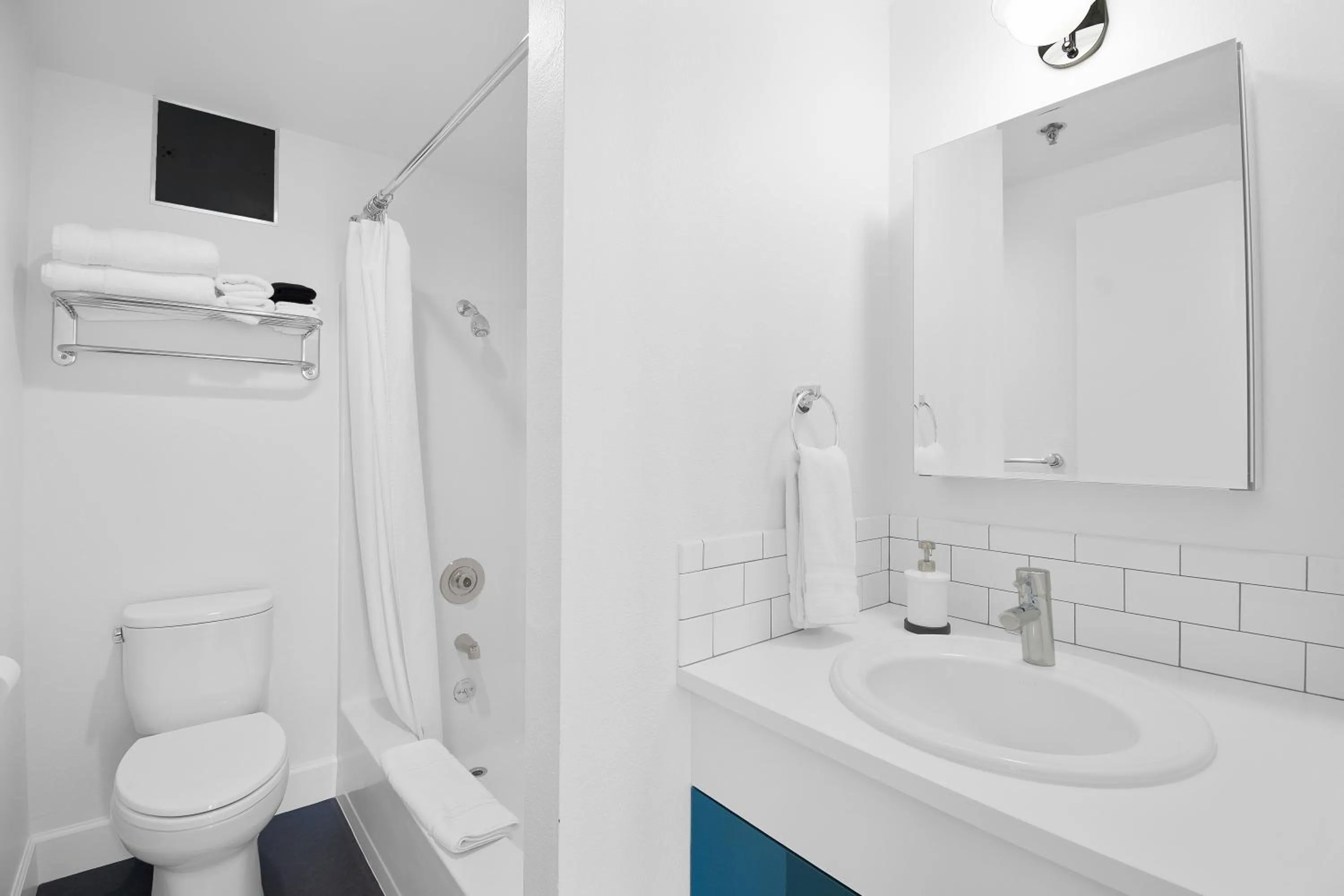 Bathroom in Norblad Hotel