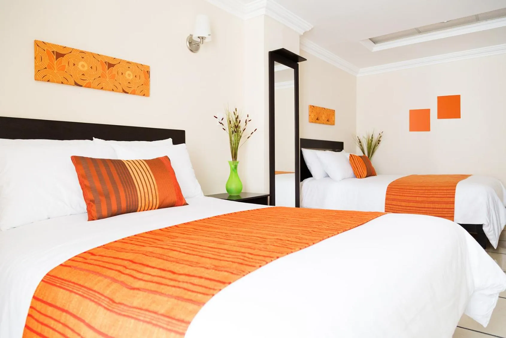 Bed in Inn Express Hotel Tula