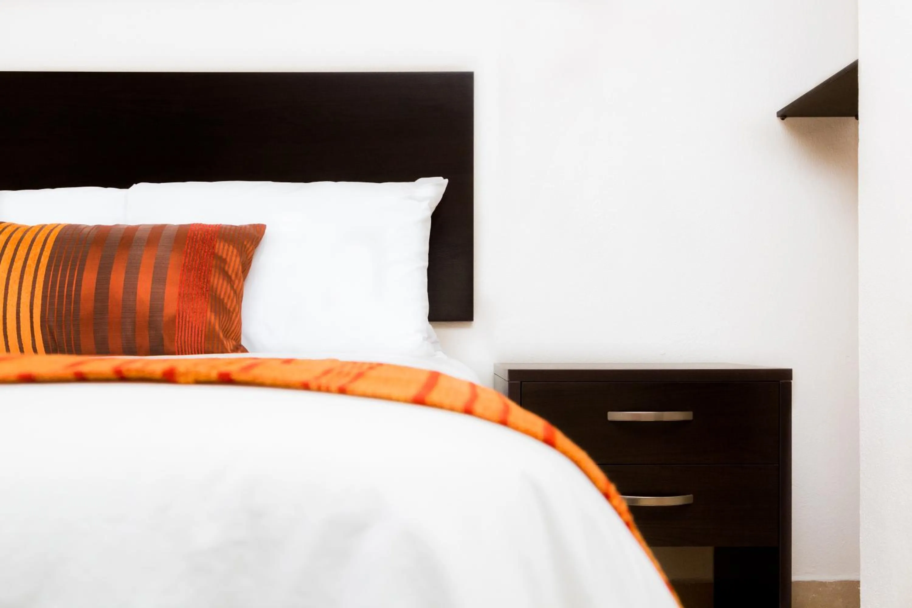 Bed in Inn Express Hotel Tula