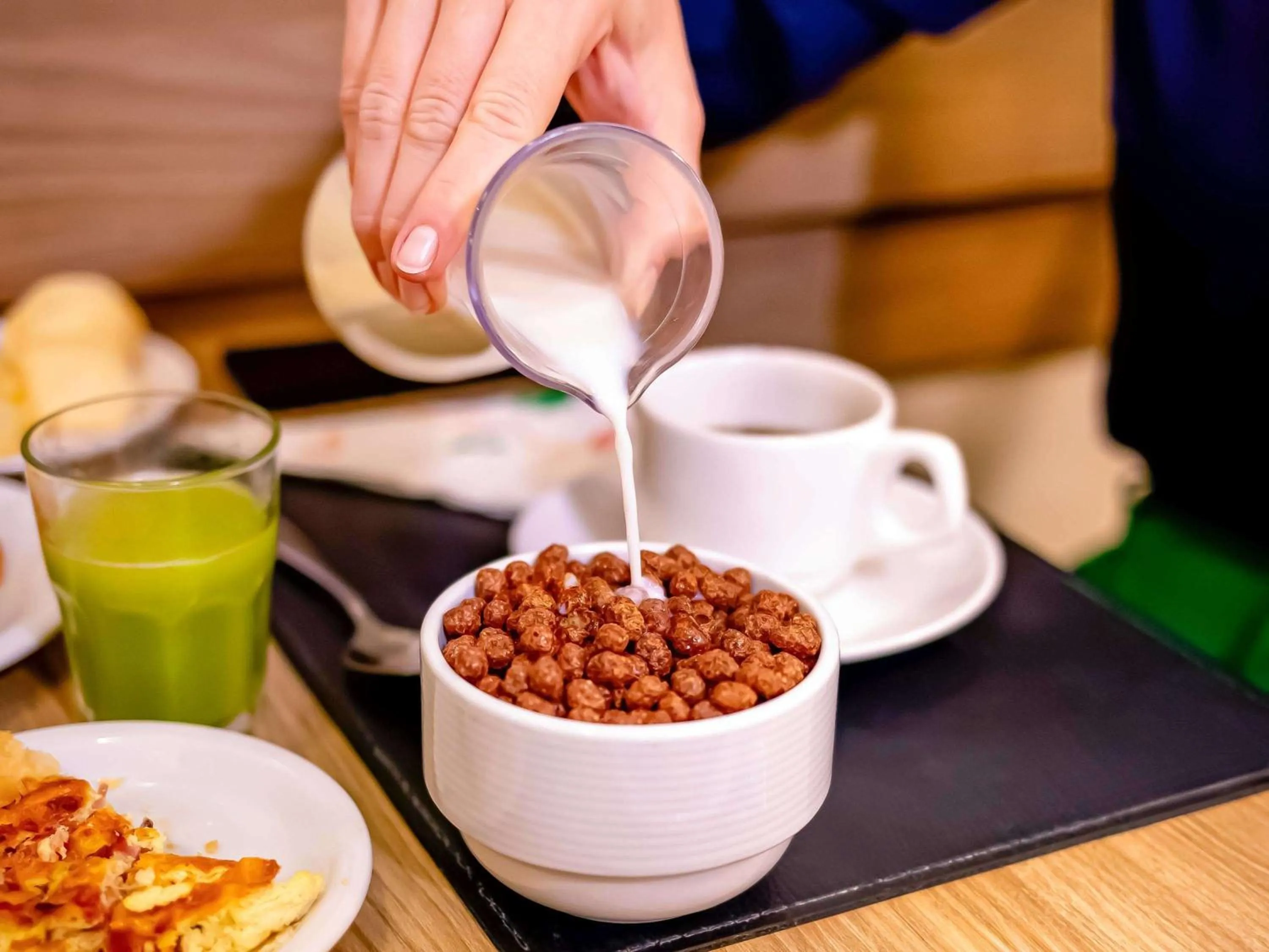 Breakfast in Mercure Curitiba 7 de Setembro