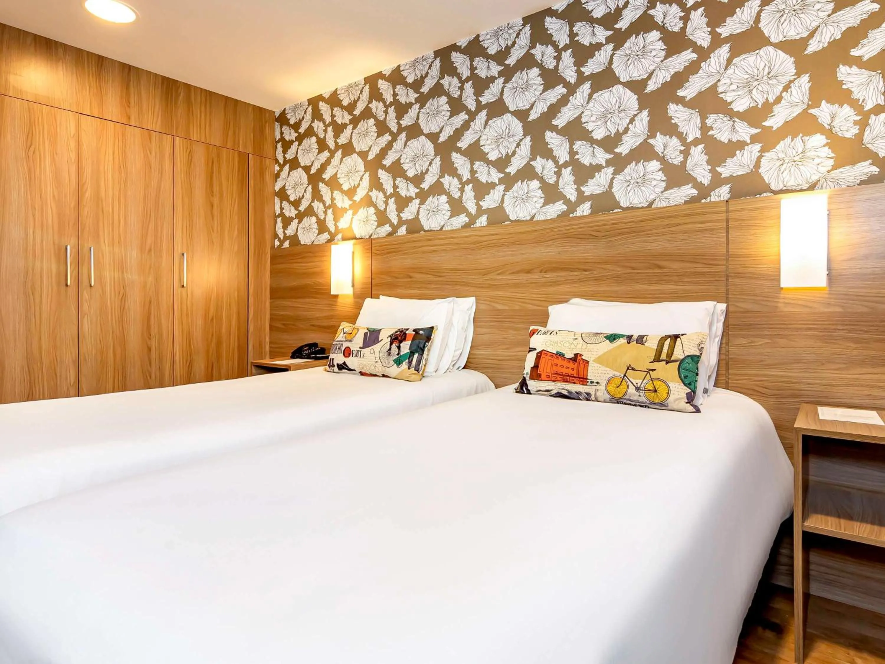 Bedroom, Bed in Mercure Curitiba 7 de Setembro