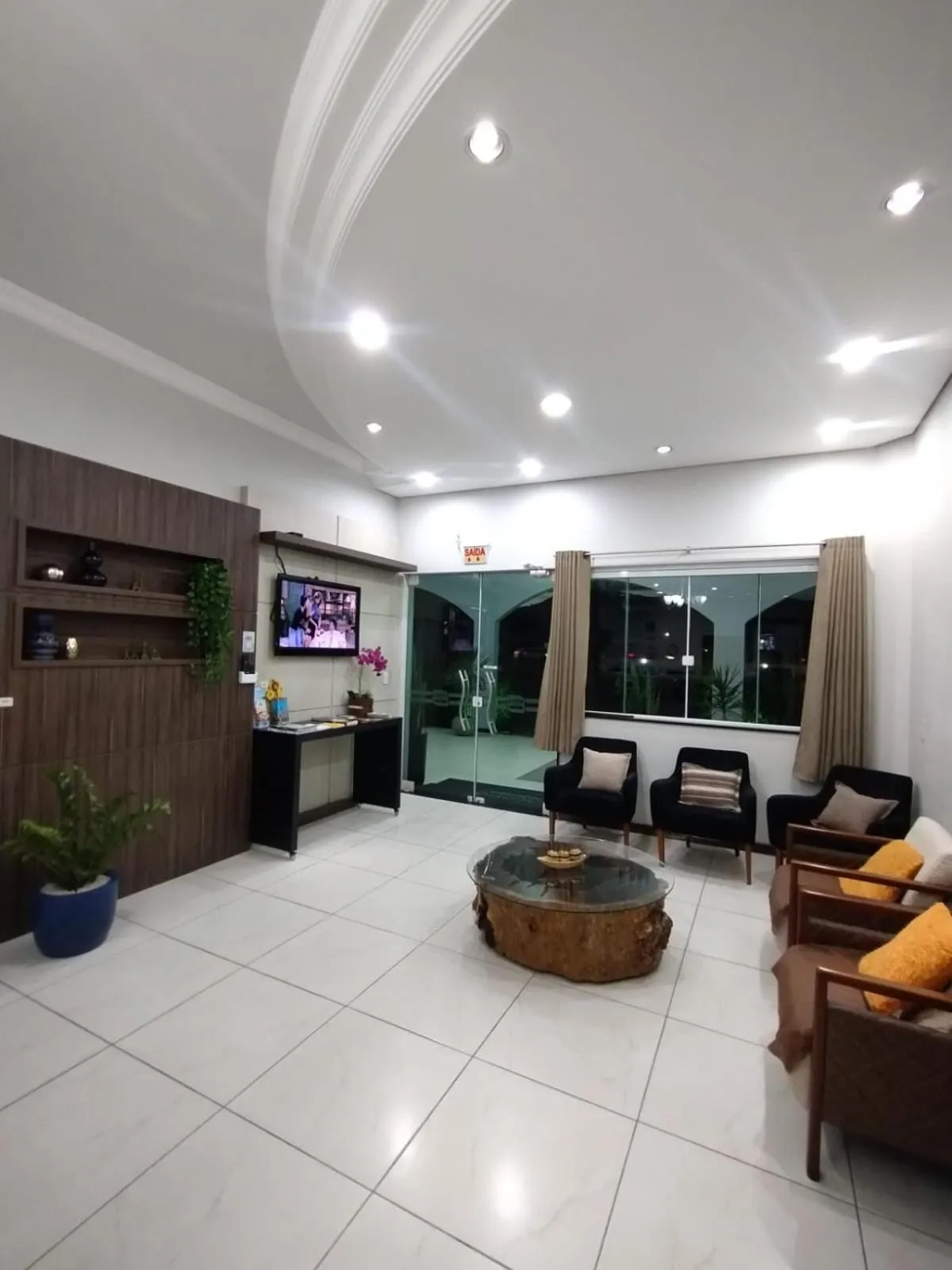 Lobby or reception in Miotto Executive Hotel