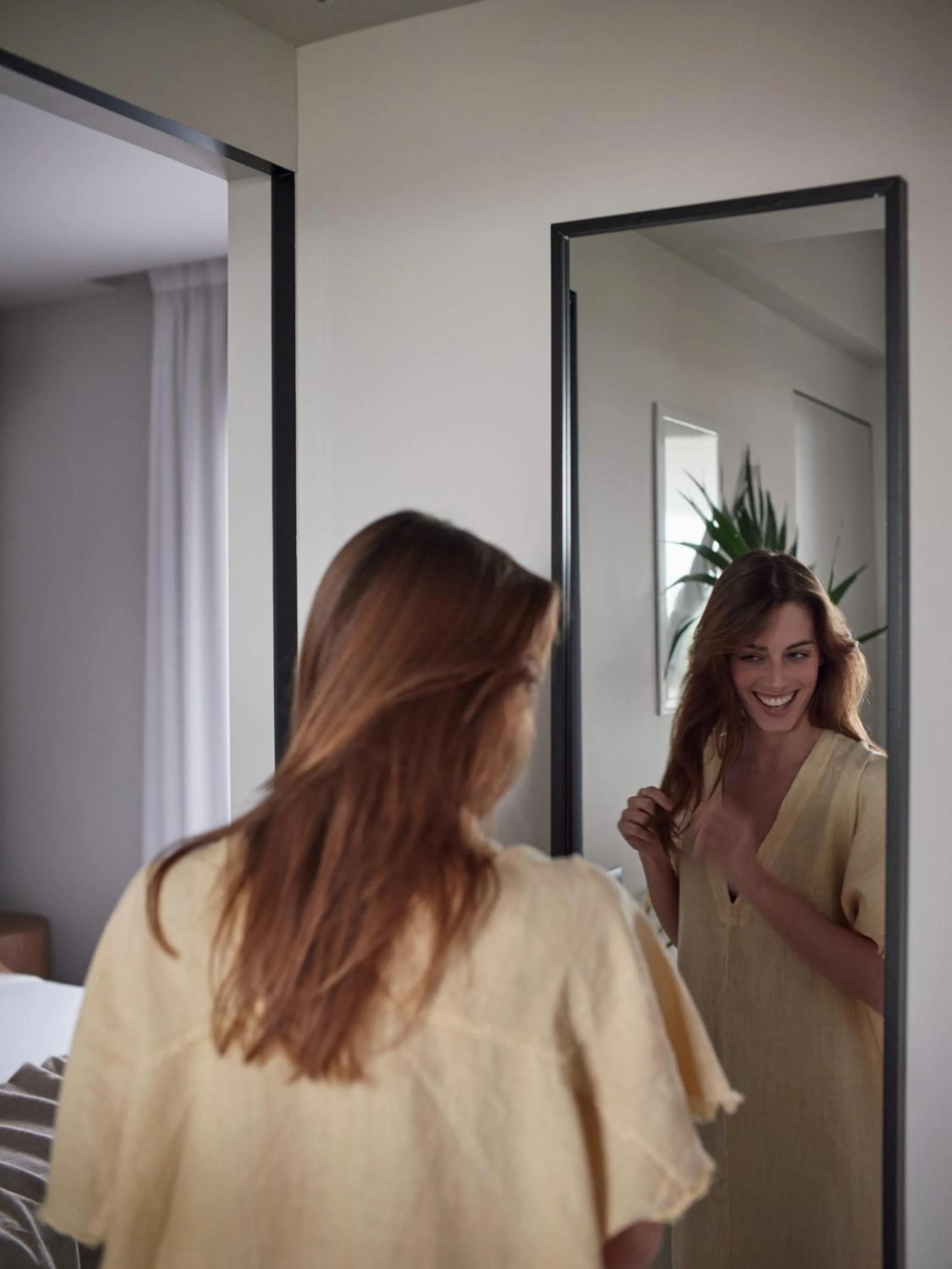 Photo of the whole room in Bond Smart Living Suites