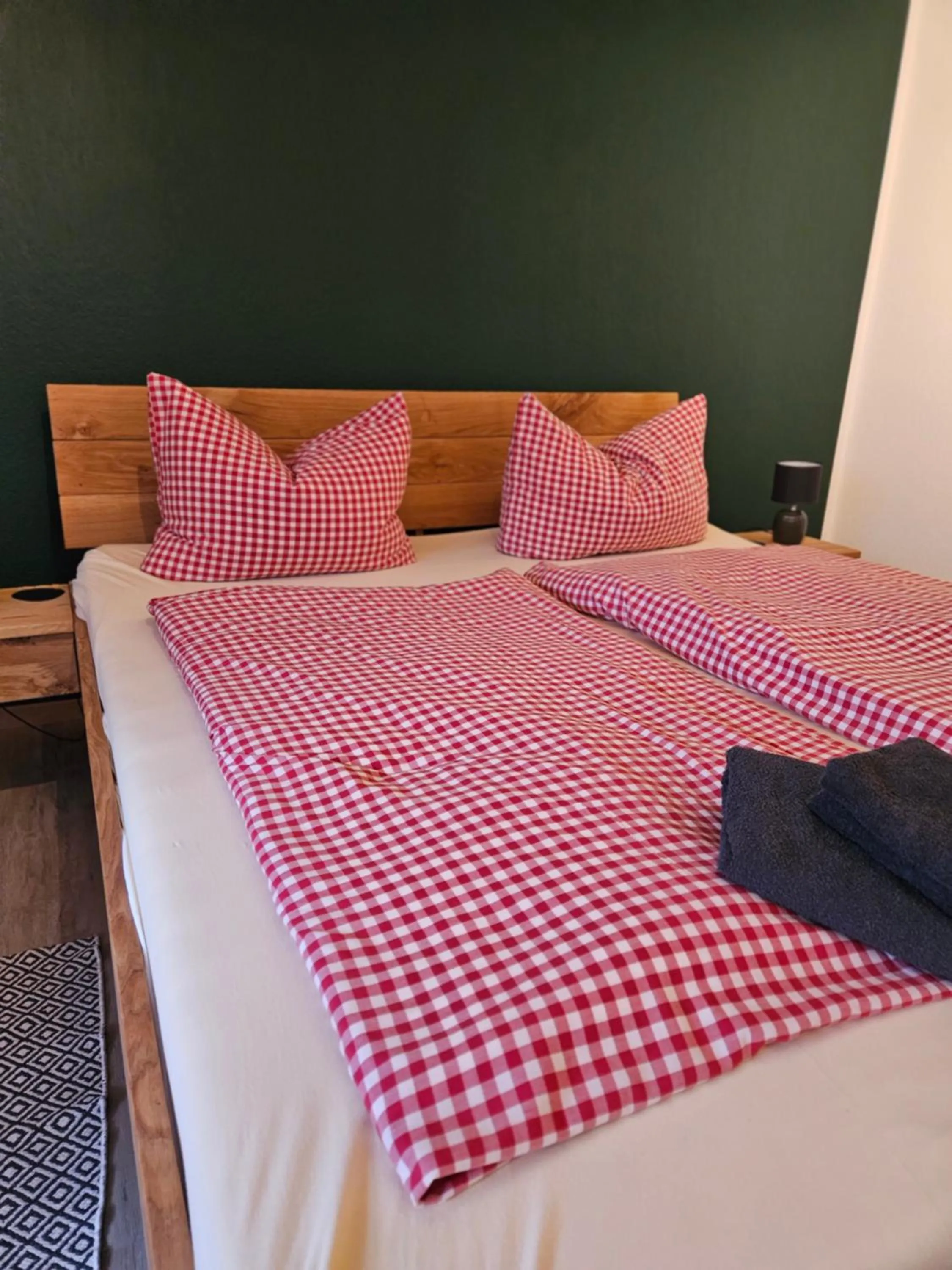 Bed in Übernachten im Café Restaurant Vedder