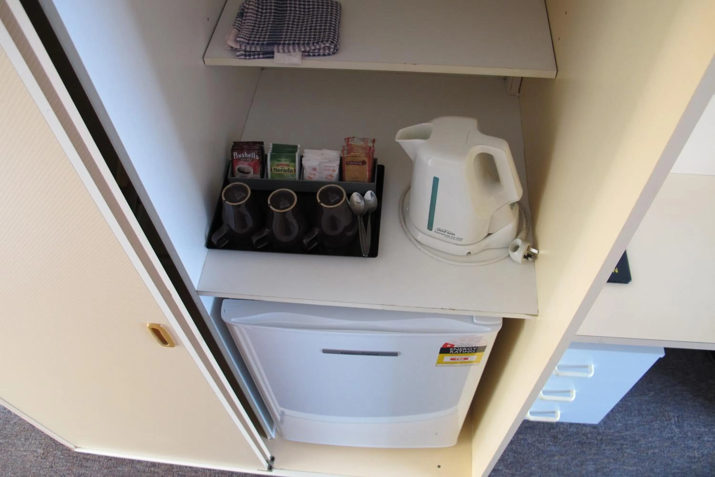 Coffee/tea facilities in Greenslopes Motor Inn