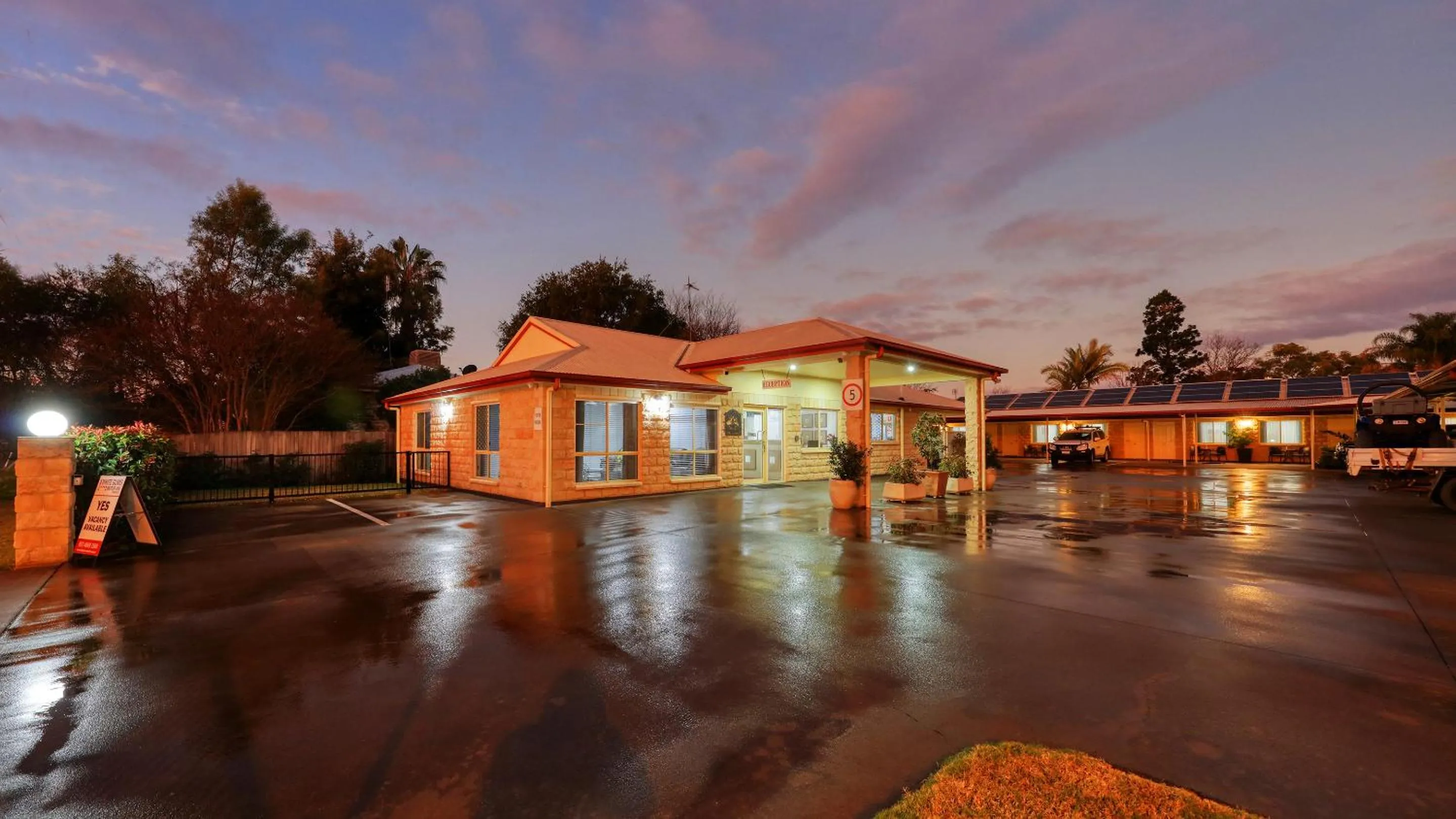 Property building in Chinchilla White Gums Motor Inn