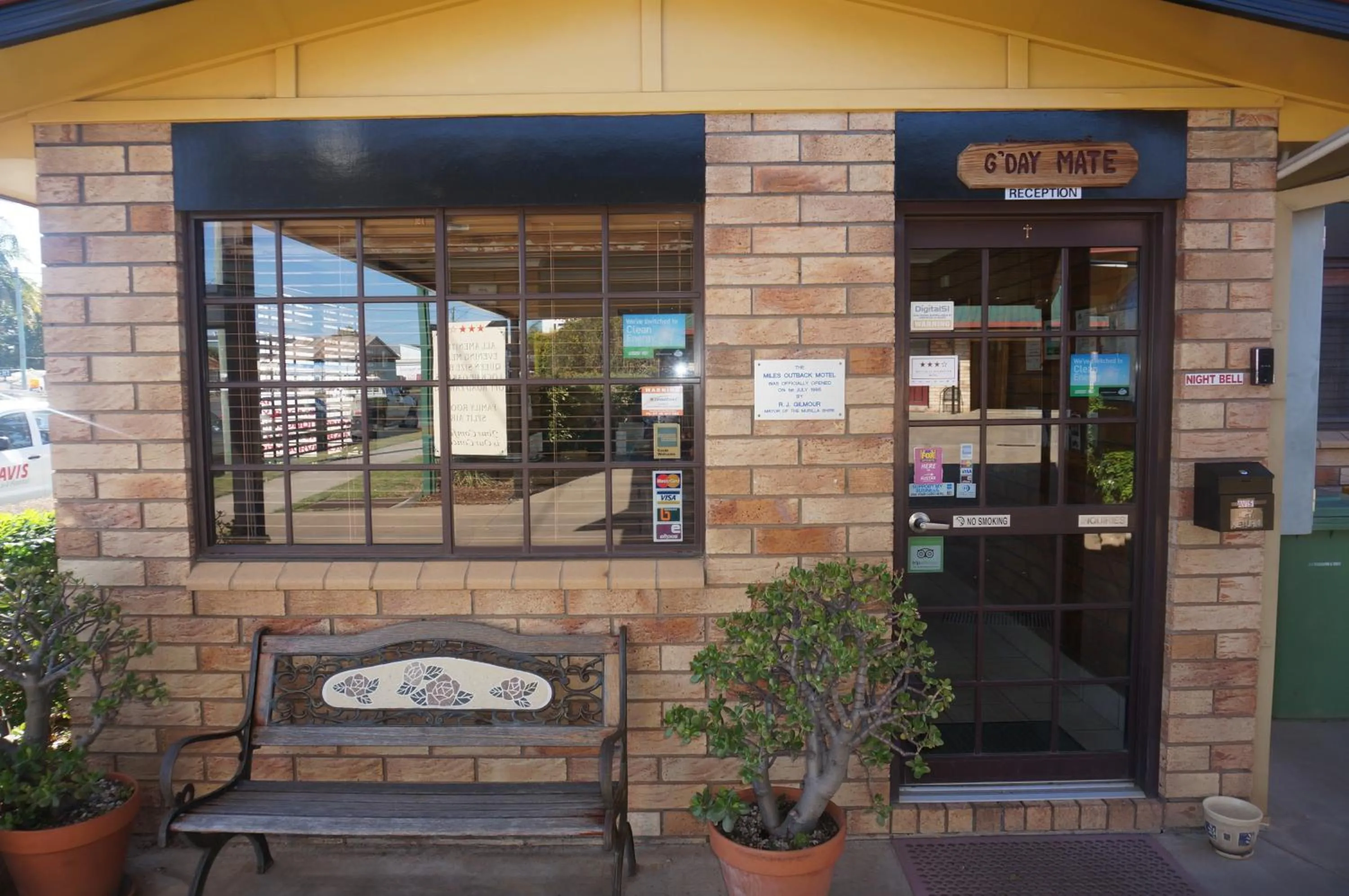 Lobby or reception in Miles Outback Motel