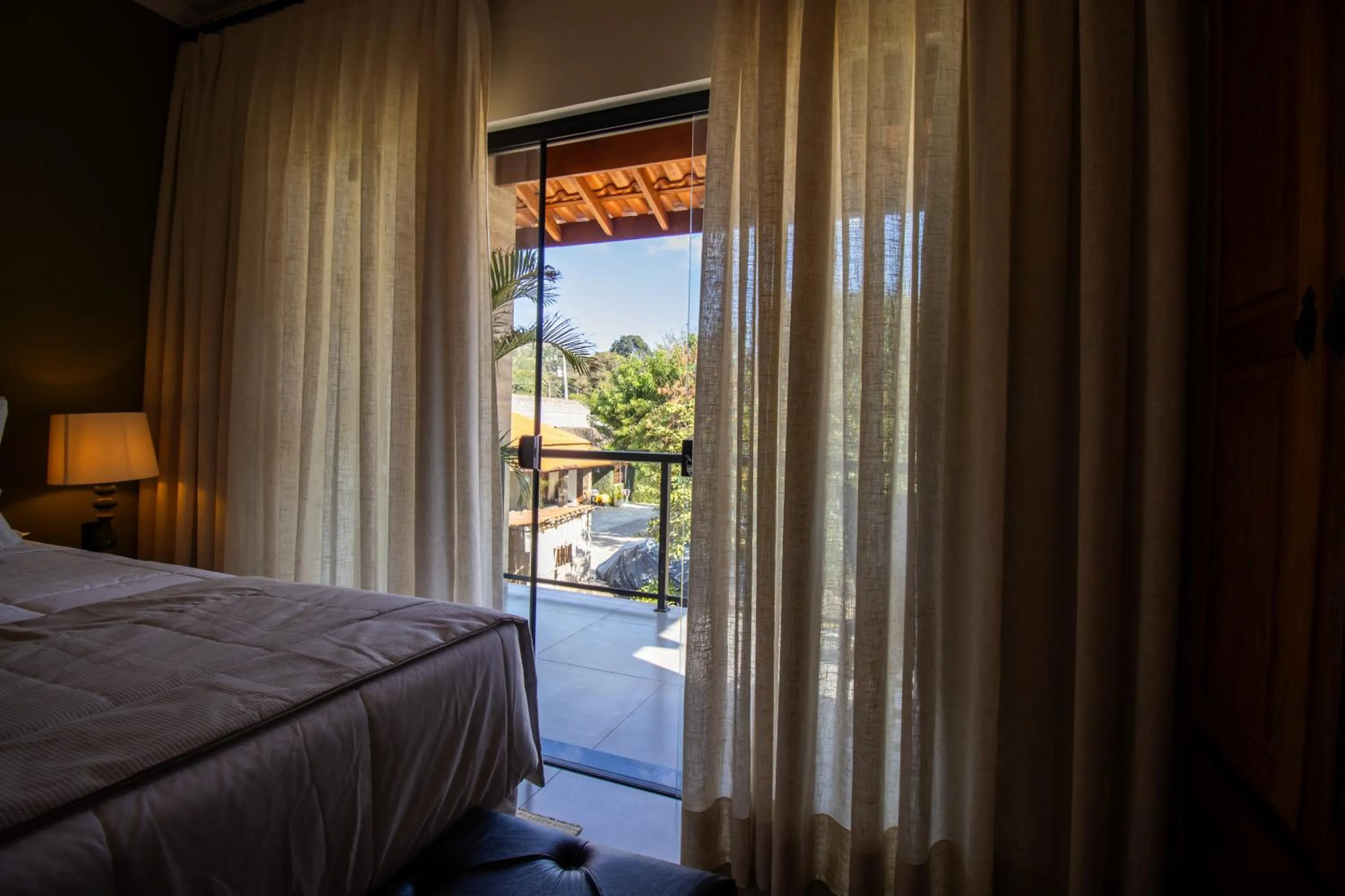 View (from property/room), Bed in Unalome Pousada