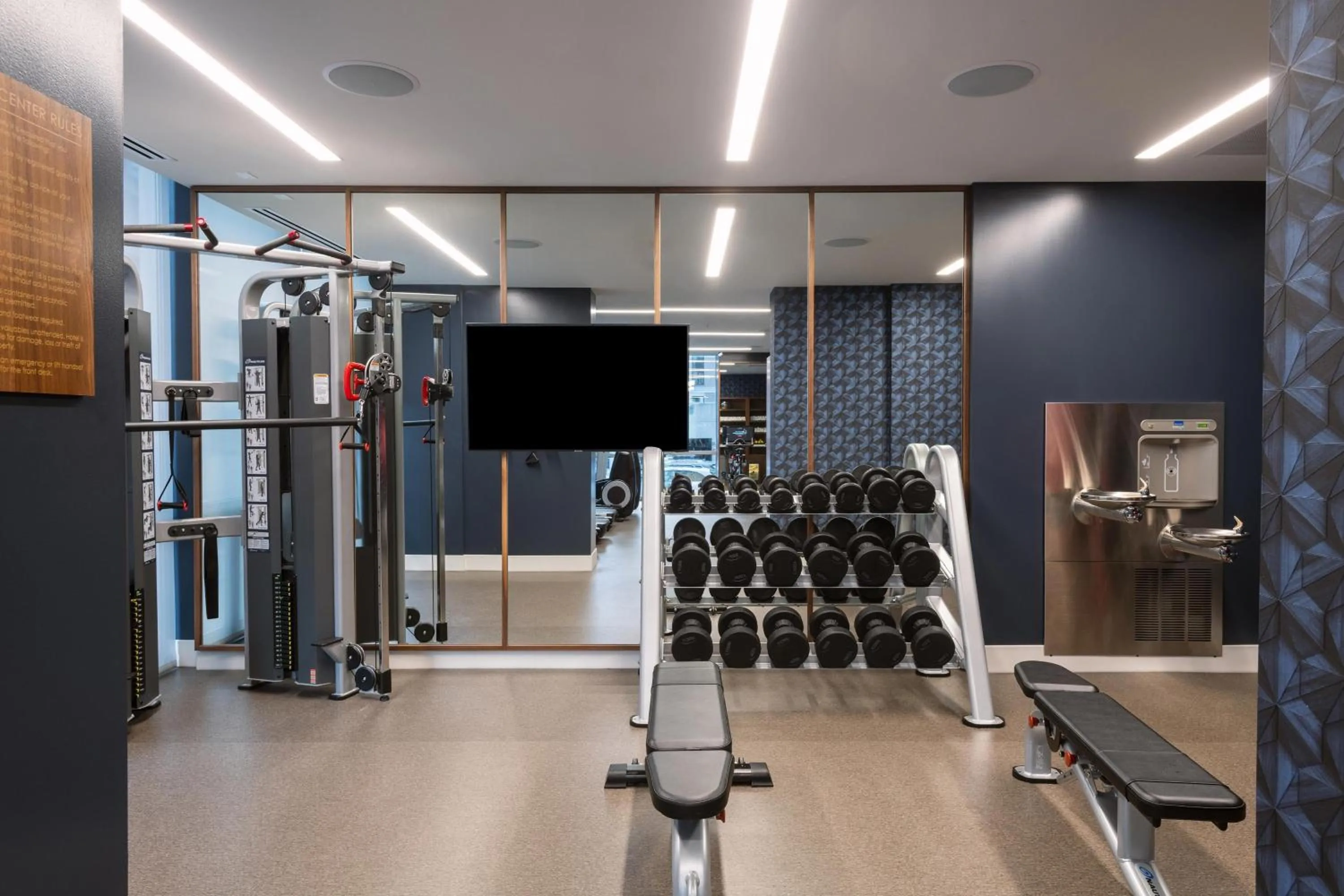 Fitness centre/facilities in Le Meridien Essex Chicago