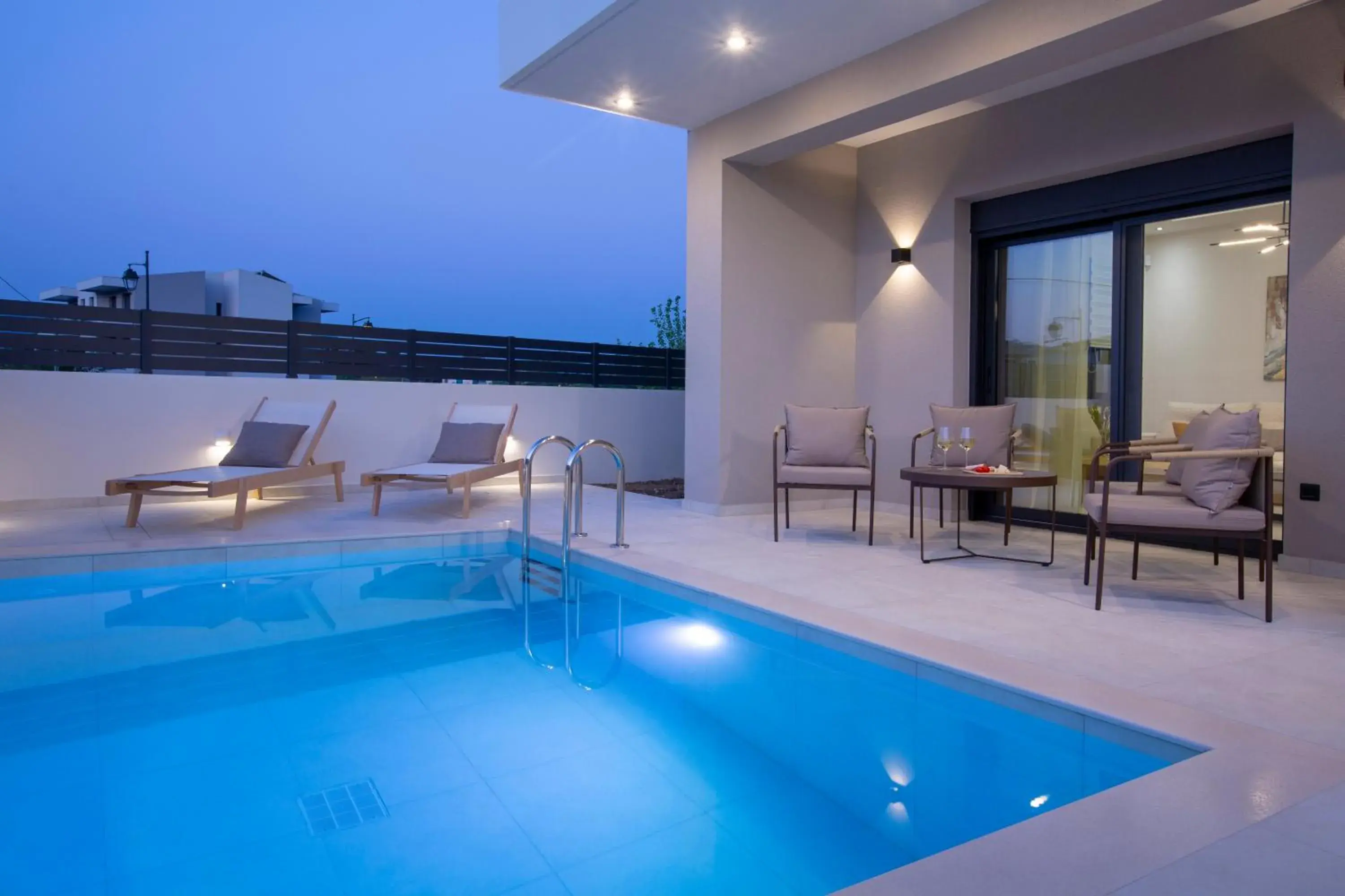 Suite with Private Pool in Pomaria Boutique Residences Suite with Private Pool in Pomaria Boutique Residences