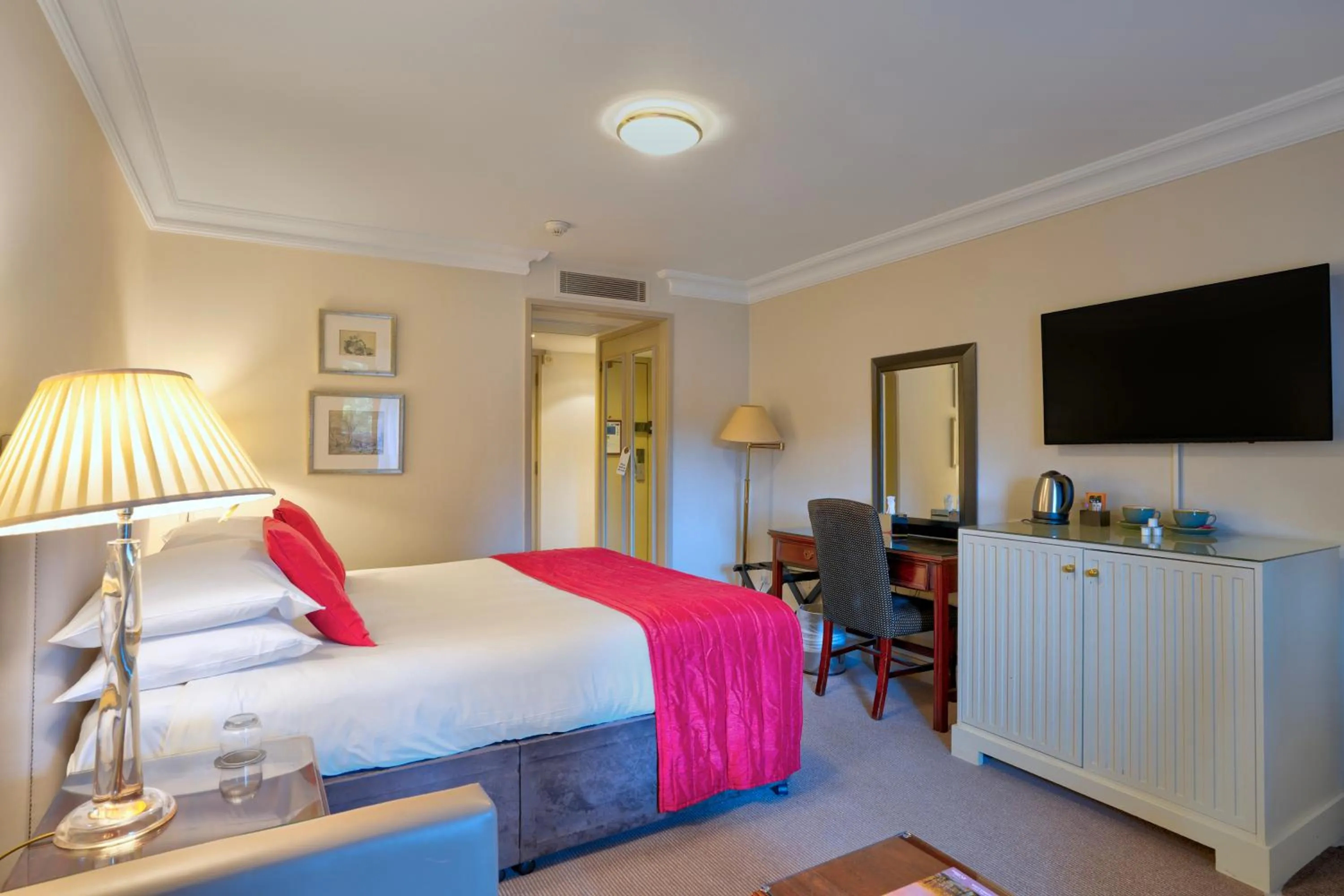 Bed in Sunday Box Hill Burford Bridge Hotel